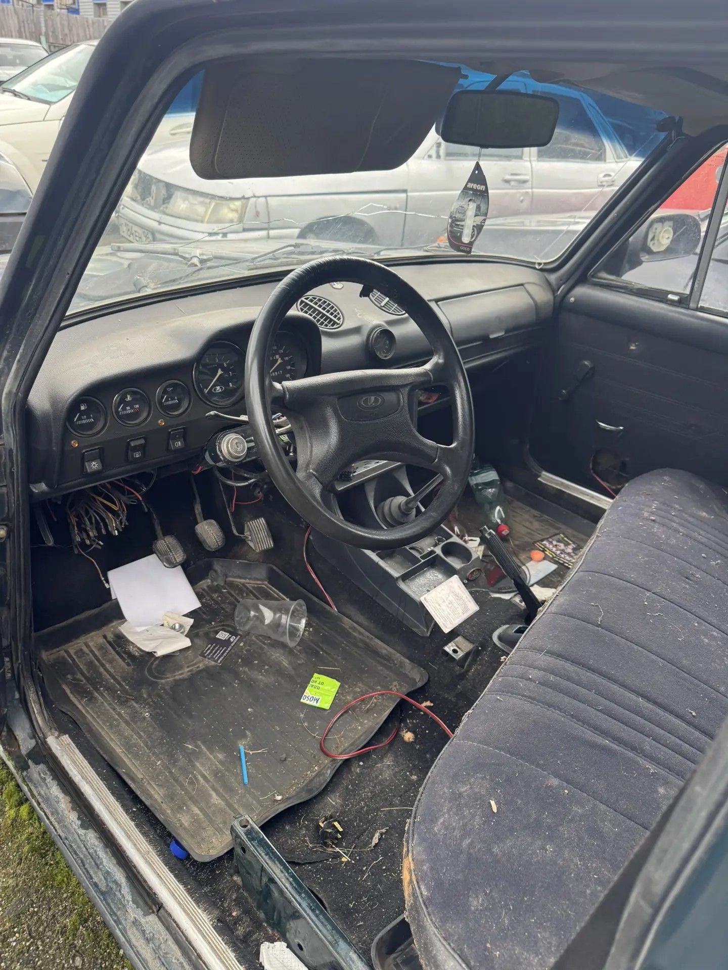 Автомобиль марки "ВАЗ-2106" 2004 г.в., г.н. У 208 СУ 66, VIN XTK21060040102052