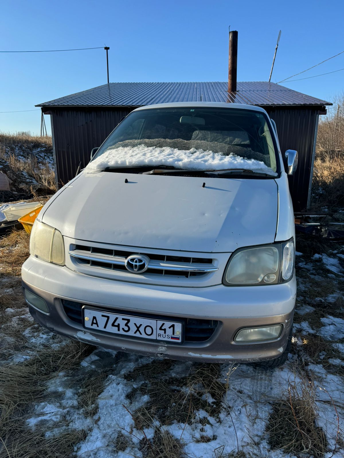 А/м "Тойота ТАУН Эйс Ной", г.р.з. А 743 ХО 41rus, 1999 г.в.