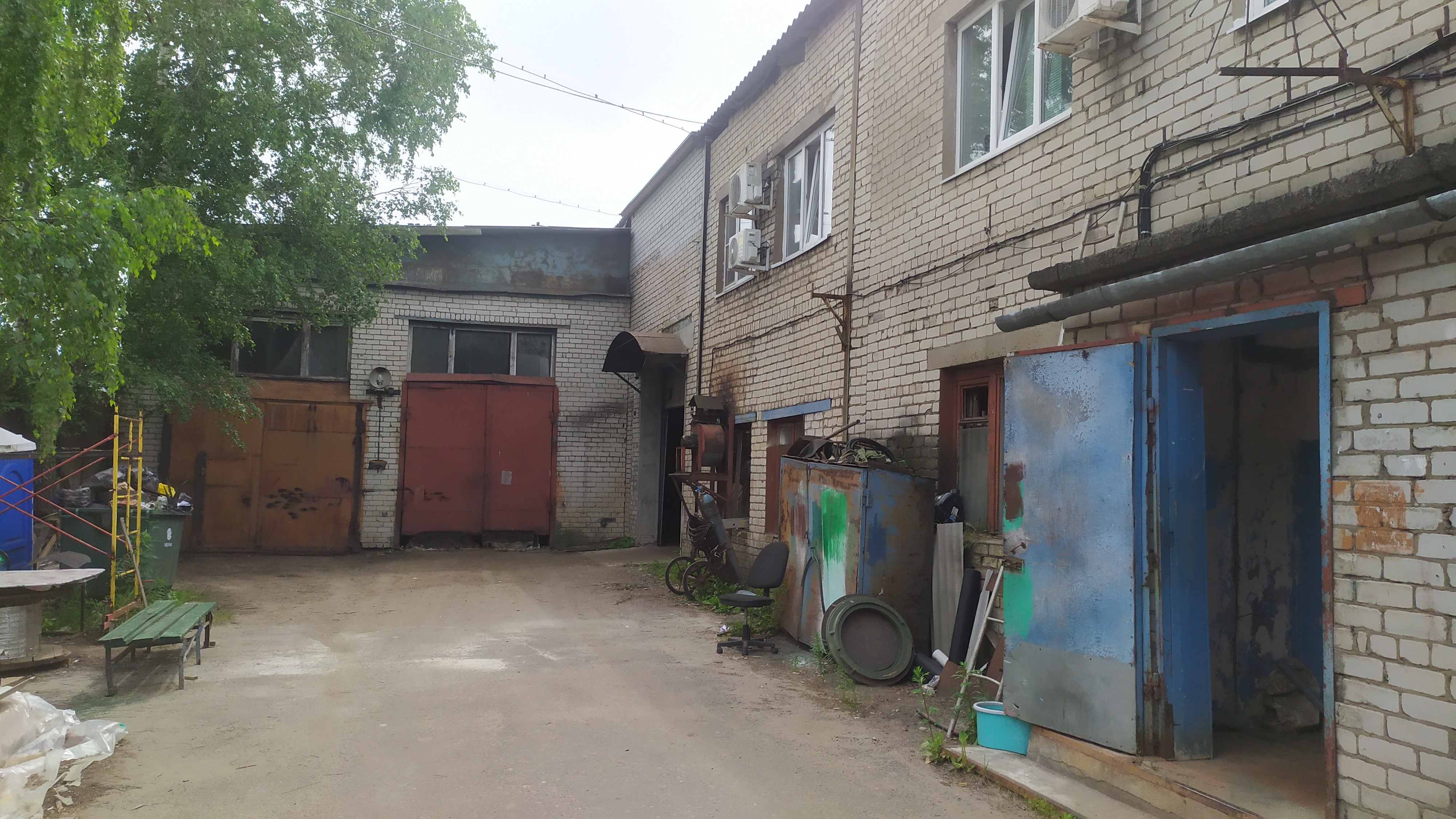 Нежилое помещение, расположенное по адресу: Ярославская область, Ярославский р-н, р.п. Лесная Поляна, д. 41 (этаж № 1, этаж № 2)