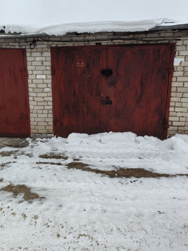 Лот № 1 (вторичные). Нежилое здание (гараж) площадью 18,1 кв. м, количество этажей - 2 (в том числе подземных - 1), кадастровый номер 60:27:0070105:1009, местонахождение: Псковская обл., г. Псков, д. б/н, гараж 1372. Основание для реализации на торгах - постановление судебного пристава-исполнителя о передаче на реализацию на торгах. Должник (собственник) – Хапуненко А.С.