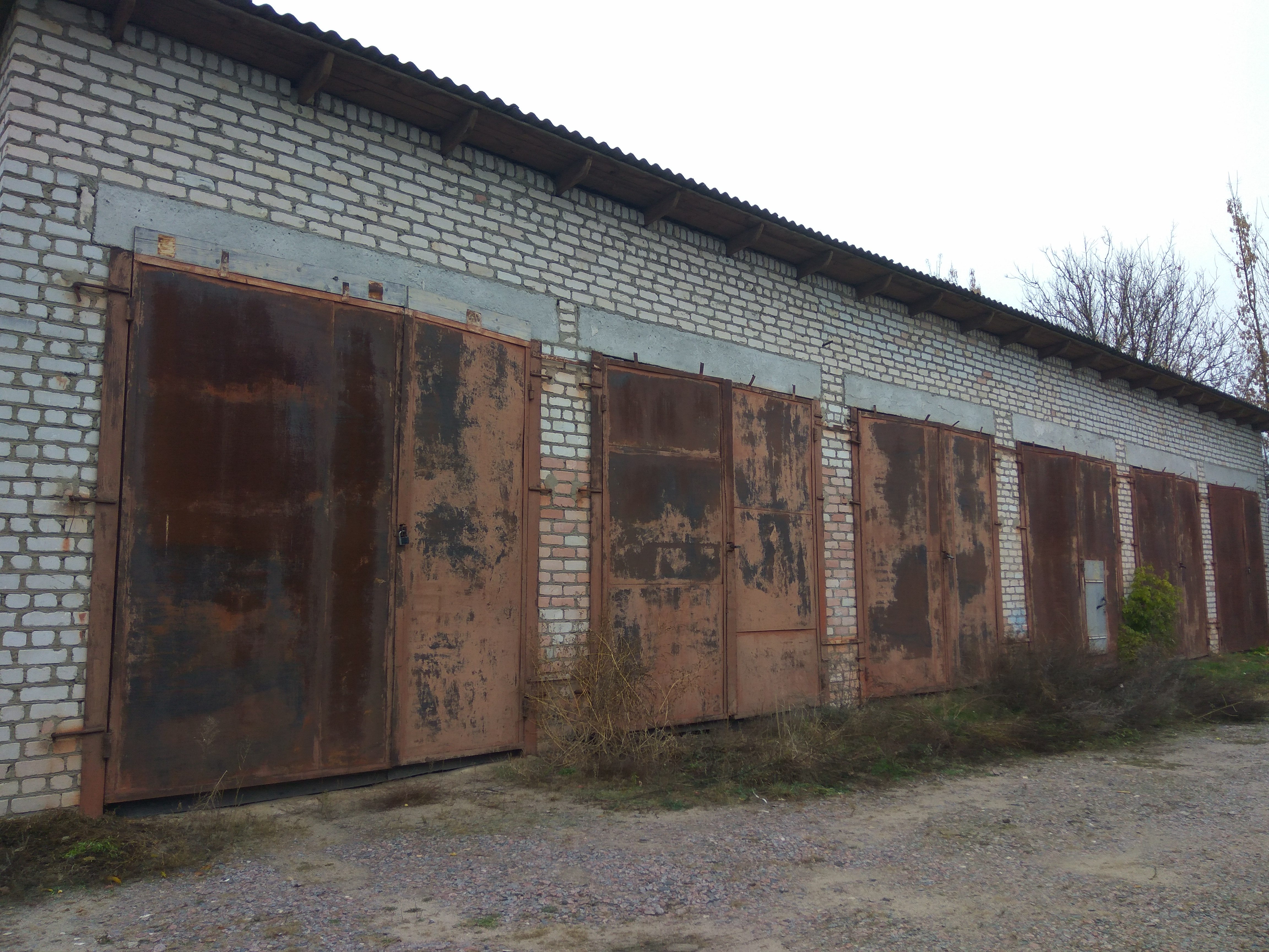 Объект аренды, площадь 161,8 кв. м, номера на поэтажном плане: этаж 1, пом. 1 - 6,  адрес (местонахождение) объекта: Брянская область, р-н Злынковский, г Злынка,  ул Площадь Свободы, д 29
