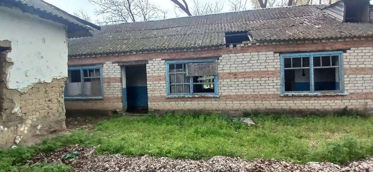 Нежилое здание