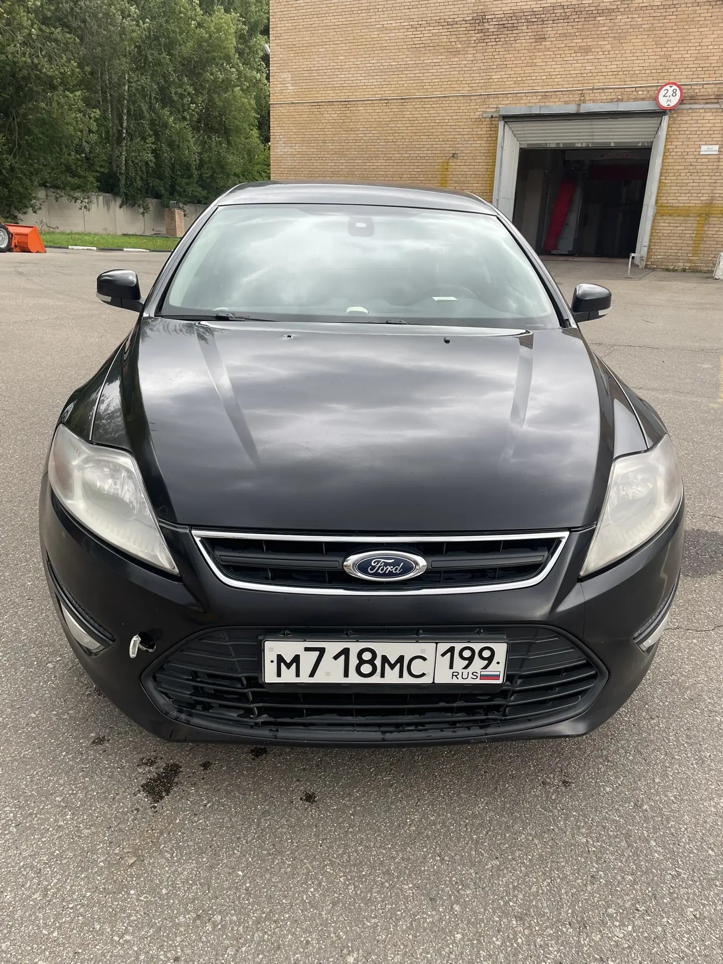 Легковой автомобиль