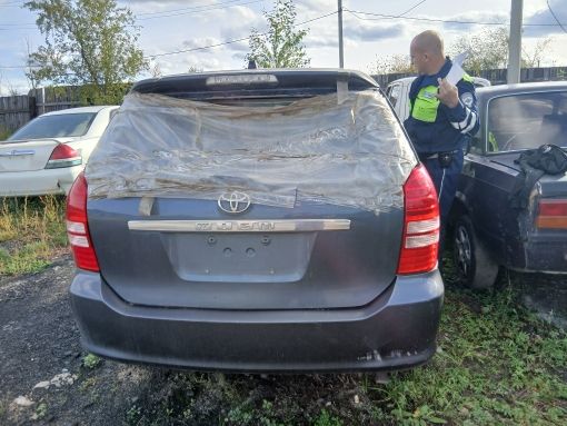 АМТС Тойота- WISH темно-серого цвета, без госномера, на переднем стекле трещины, стекла на багажнике нет, множественные повреждения ЛКП. АМТС ВАЗ-21070 синего цвета, госномер Н 563 ВХ 75, на кузове имеются вмятины, царапины ЛКП VIN XTA210700XX1220667. Автомобиль марки «УАЗ 31512» Гос. номер Т 045 ЕА 75 РУС. . Кузов № 7420. Шасси (рама) № 119402. Двигатель бензиновый. Цвет зеленый. Корпус машины покрыт брезентом. (Перечень в документации)
