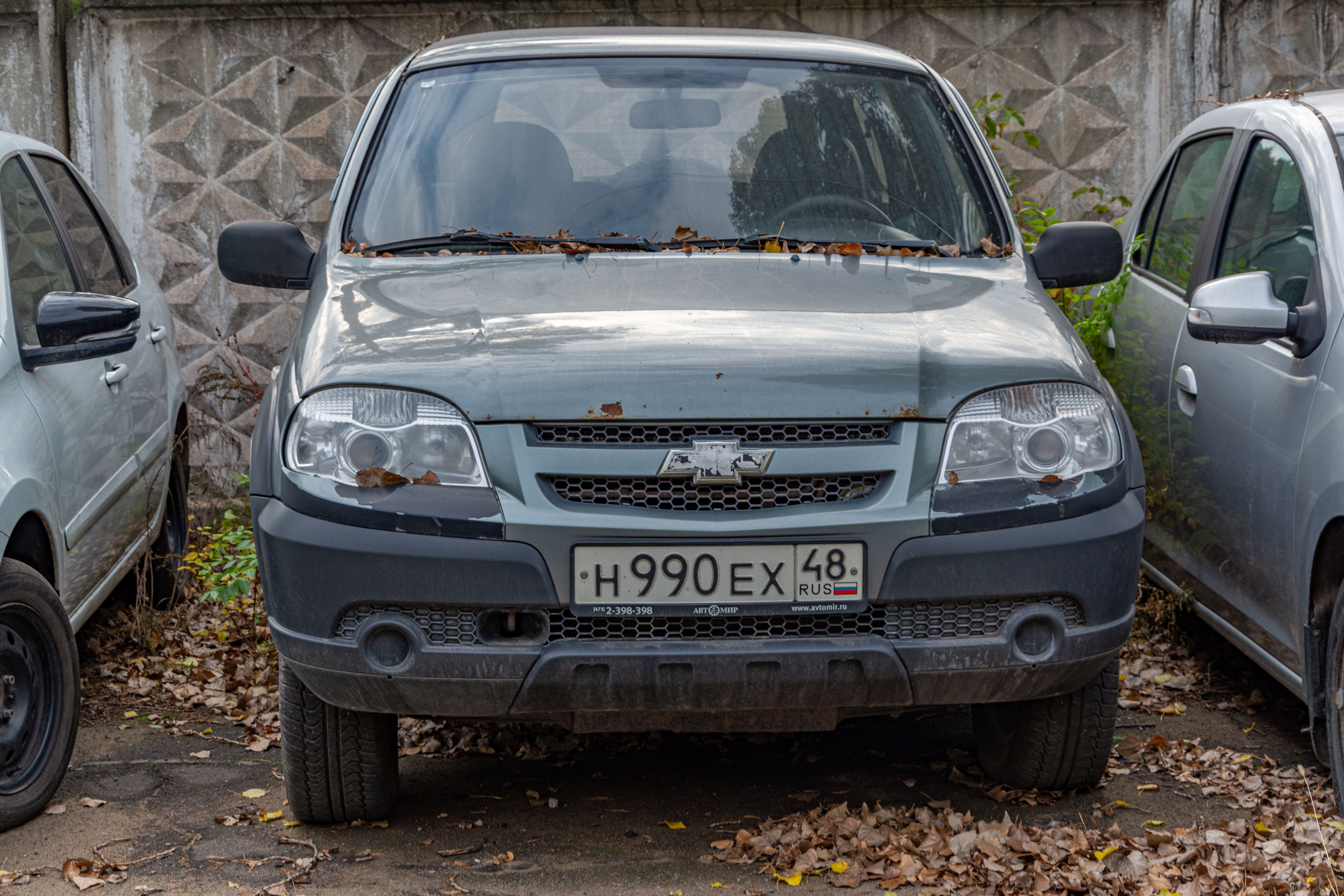 Автомобиль легковой, марка, модель ТС: CHEVROLET NIVA, 212300-55; 2011 года выпуска, идентификационный номер (VIN): X9L212300B0346927; модель и номер двигателя – 2123, 0359445, цвет кузова – темно-серый металлик по адресу: Липецкая обл., г. Липецк, ул. 9 Мая, д.20а