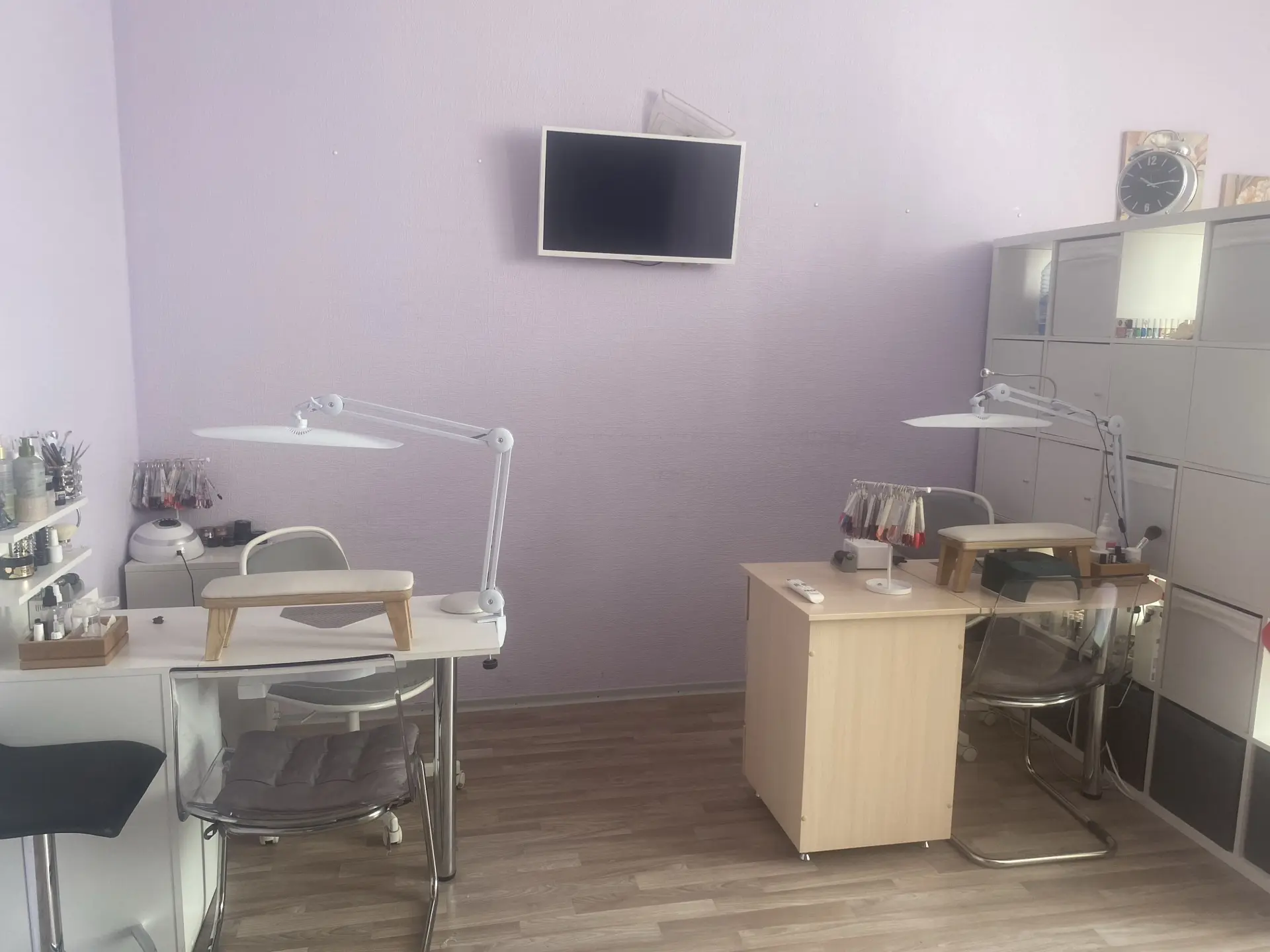 нежилое помещение, расположенное на 2 этаже, пом. №№ 57, 58