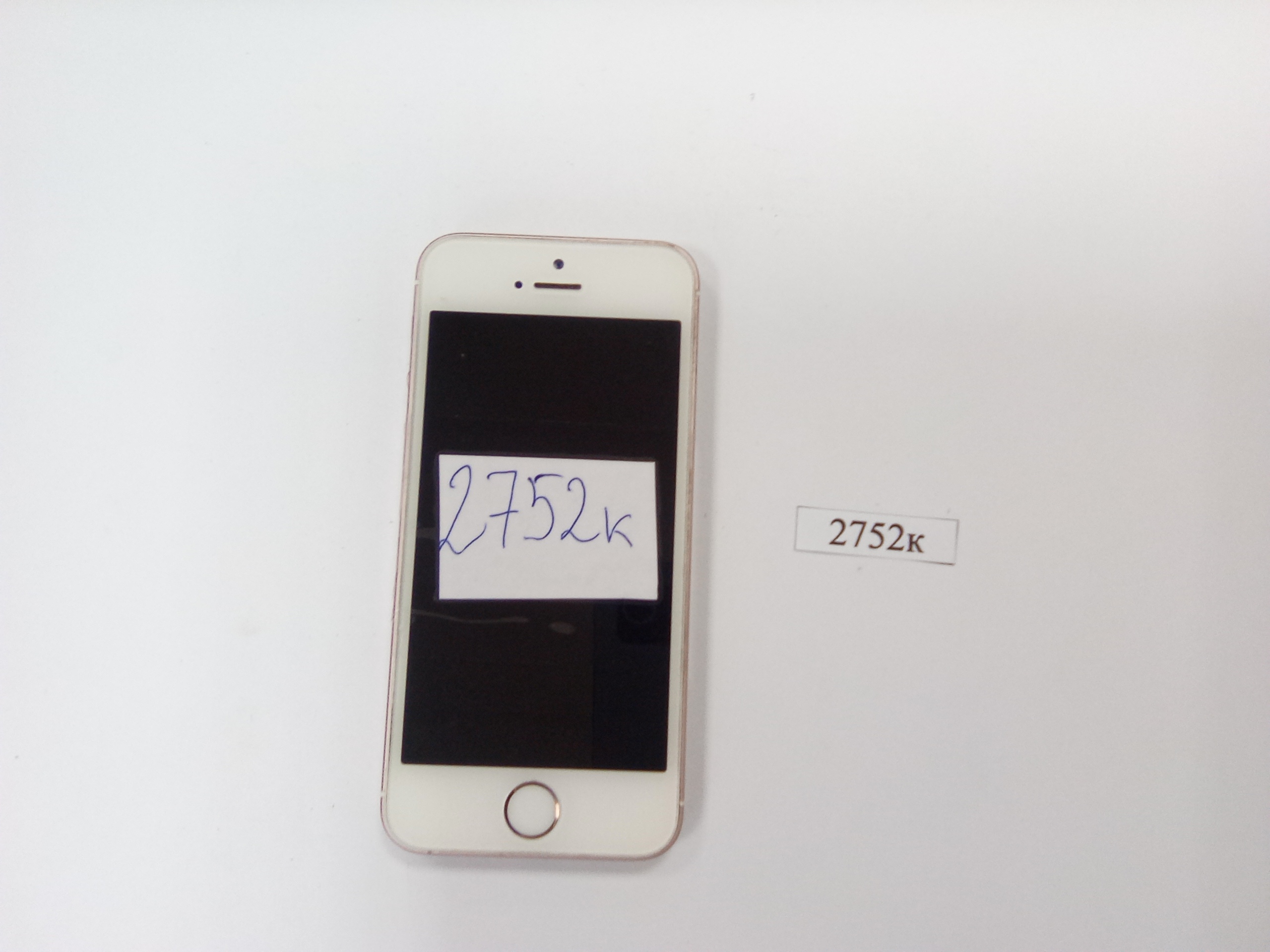 сотовый телефон Iphone SE