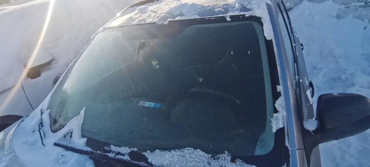 Легковой автомобиль универсал SUBARU FORESTER, 2011г.в., г/н O625HB124, VIN JF1SHULW4BG250121, номер кузова JF1SHULW4BG250121, номер двигателя R141743, цвет серебристый. Начальная цена продажи 1 057 000 руб. Задаток 158600 руб.