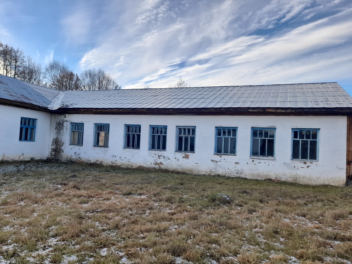 Предоставление аренды недвижимого имущества: здание площадь-698,8 м²; здание площадь-222,3 м²; здание котельной площадь-24,5 м² и земельный участок, находящиеся в муниципальной собственности Нижнесергинского муниципального района, расположенного по адресу : Свердловская область, Нижнесергинский район, г. п. Михайловское, с. Аракаево, ул. Азина, д. 1.