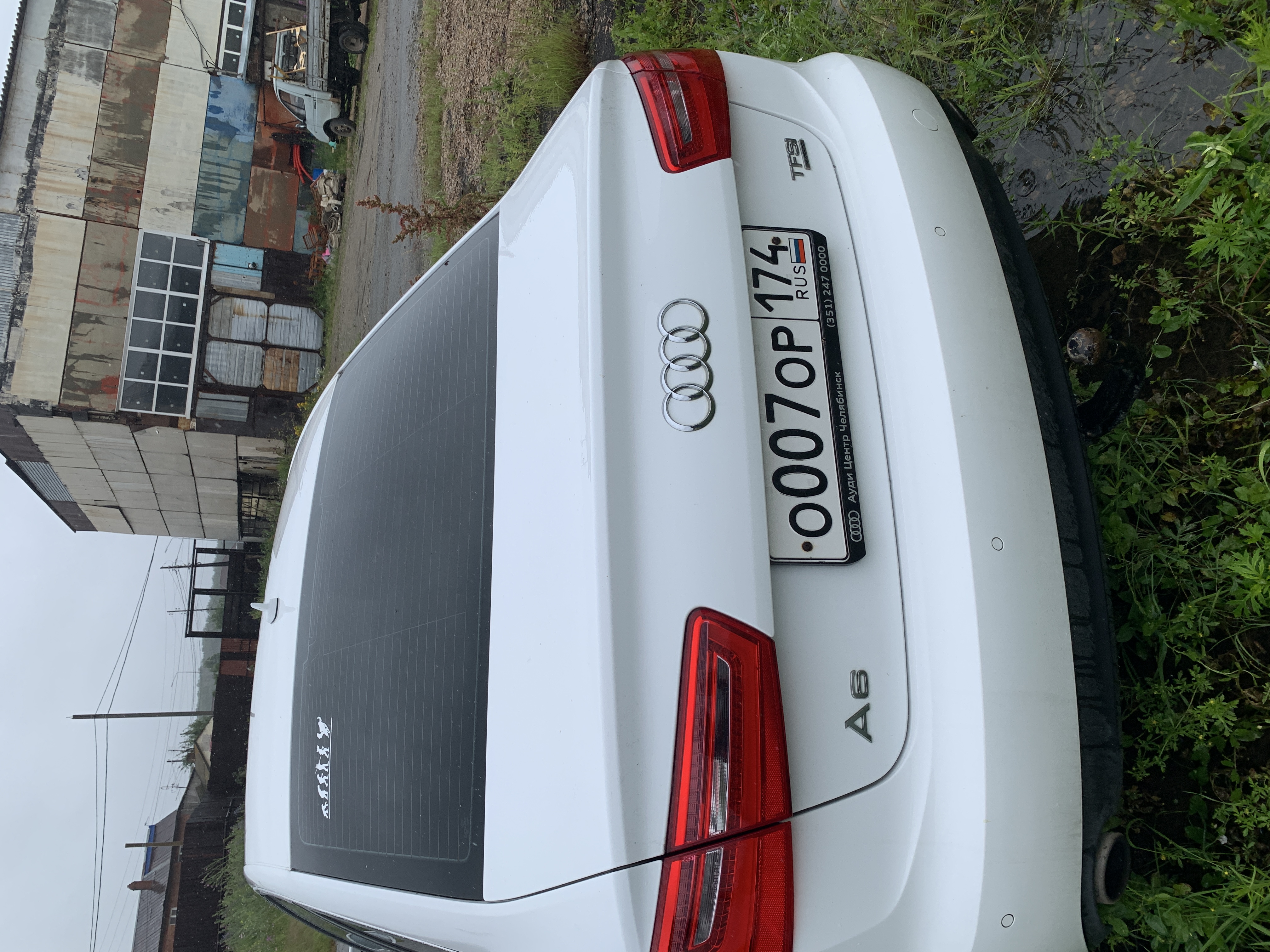 Автомобиль AUDI A6, 2011 года выпуска, VIN WAUZZZ4G9CN050960 (один ключ от автомобиля, информация по документам отсутствует)