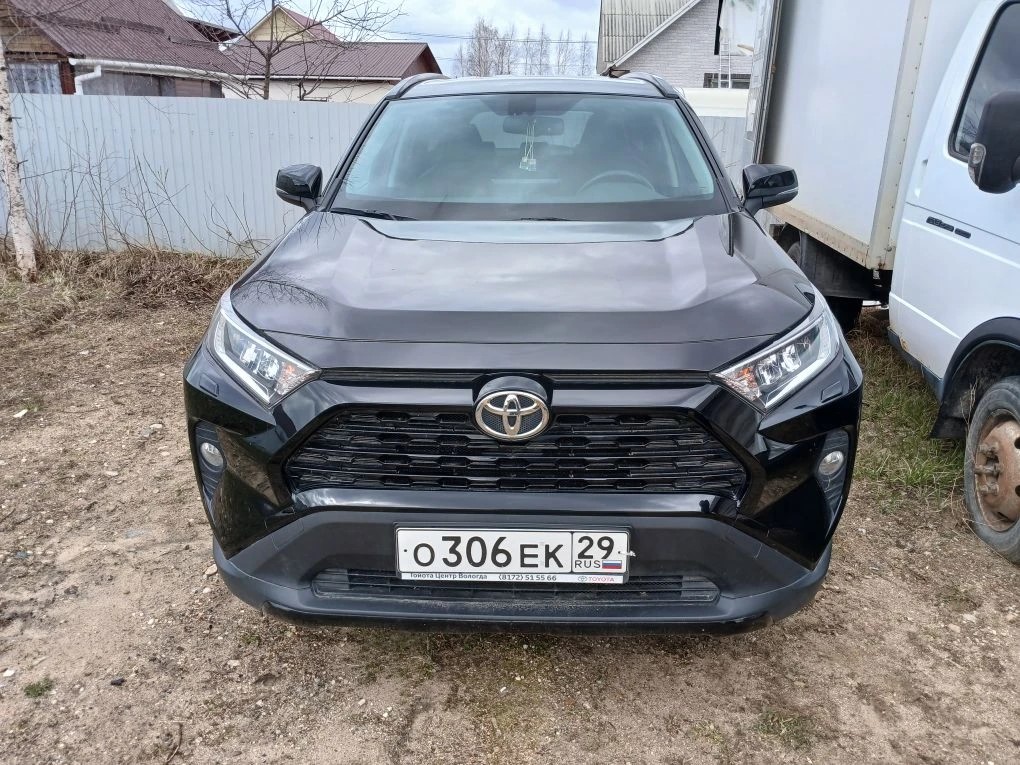 Транспортное средство Toyota Rav 4, 2021 года выпуска, цвет - черный, VIN XW7R43FV30S41736, государственный номер О306ЕК29