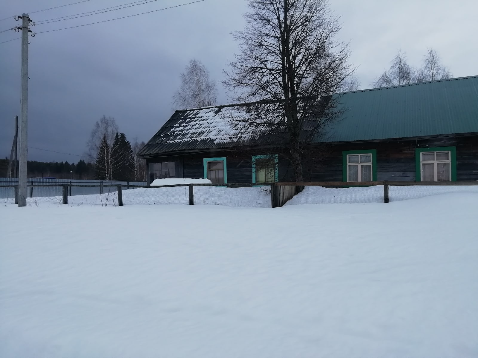 Лот №2. Помещение, назначение: нежилое, общая площадь 44,6 кв. м, кадастровый номер 59:29:0750001:199. Адрес объекта: Пермский край, Осинский район, с. Усть-Паль, ул. Больничная, д.54, пом.1.