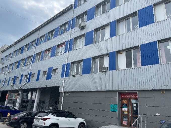 аренда нежилого помещения № 172, общей площадью 18,9 кв. м, расположенного на втором этаже нежилого здания с кадастровым номером 90:22:010109:61, по адресу: Республика Крым, г Симферополь, ул. Героев Сталинграда, 10, начальной минимальной стоимостью 12 841 (двенадцать тысяч восемьсот сорок один) рубль 53 копейки арендной платы в месяц (без учета НДС), сроком на 11 (одиннадцать) месяцев