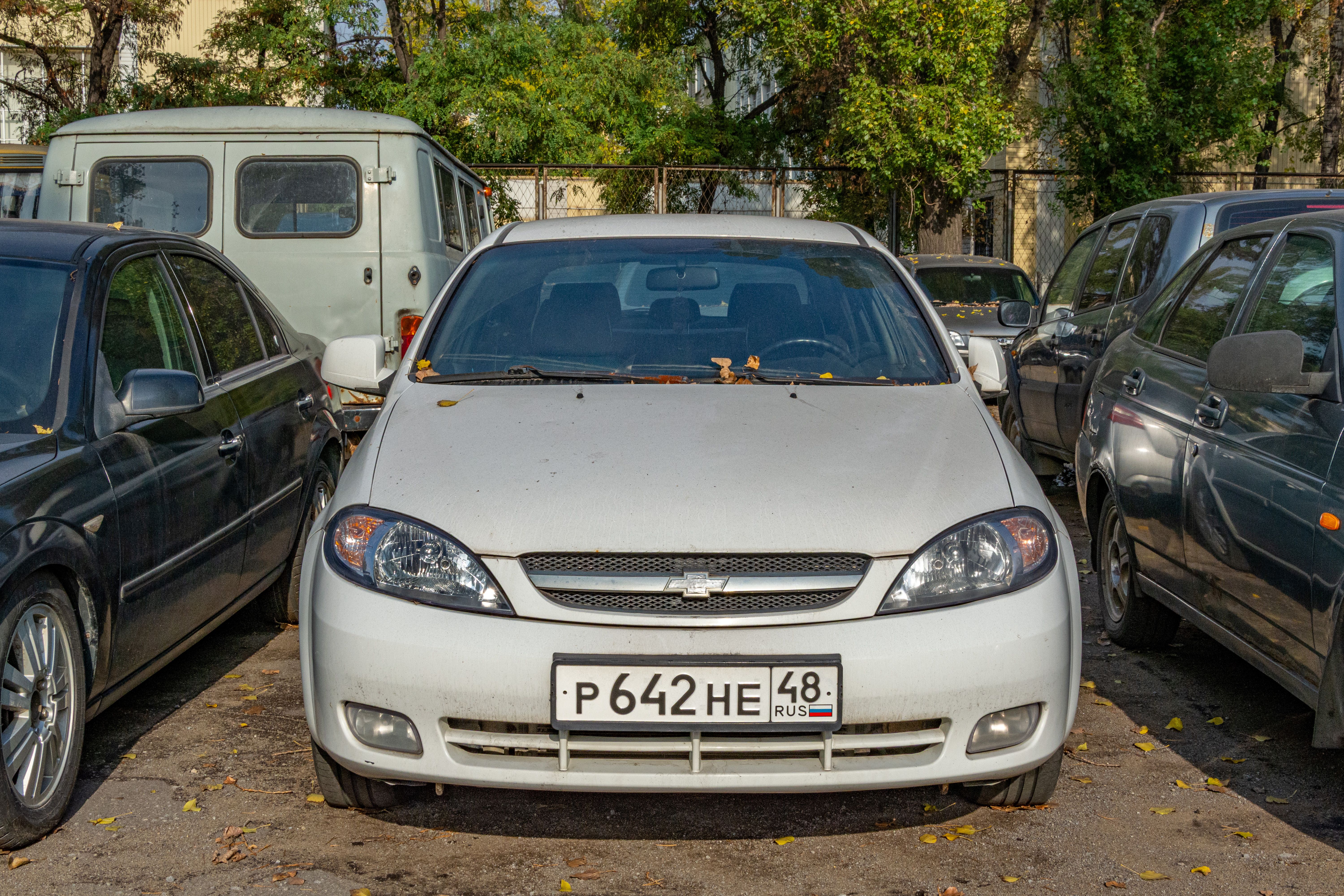 Легковой автомобиль, марка, модель ТС: CHEVROLET, KLAN (J200/Chevrolet Lacetti), 2011 года выпуска, идентификационный номер (VIN): XUUNF486JB0021863; модель и номер двигателя – F16D3 9429061, цвет кузова – белый по адресу: Липецкая обл., г. Липецк, ул. 9 Мая, д.20а