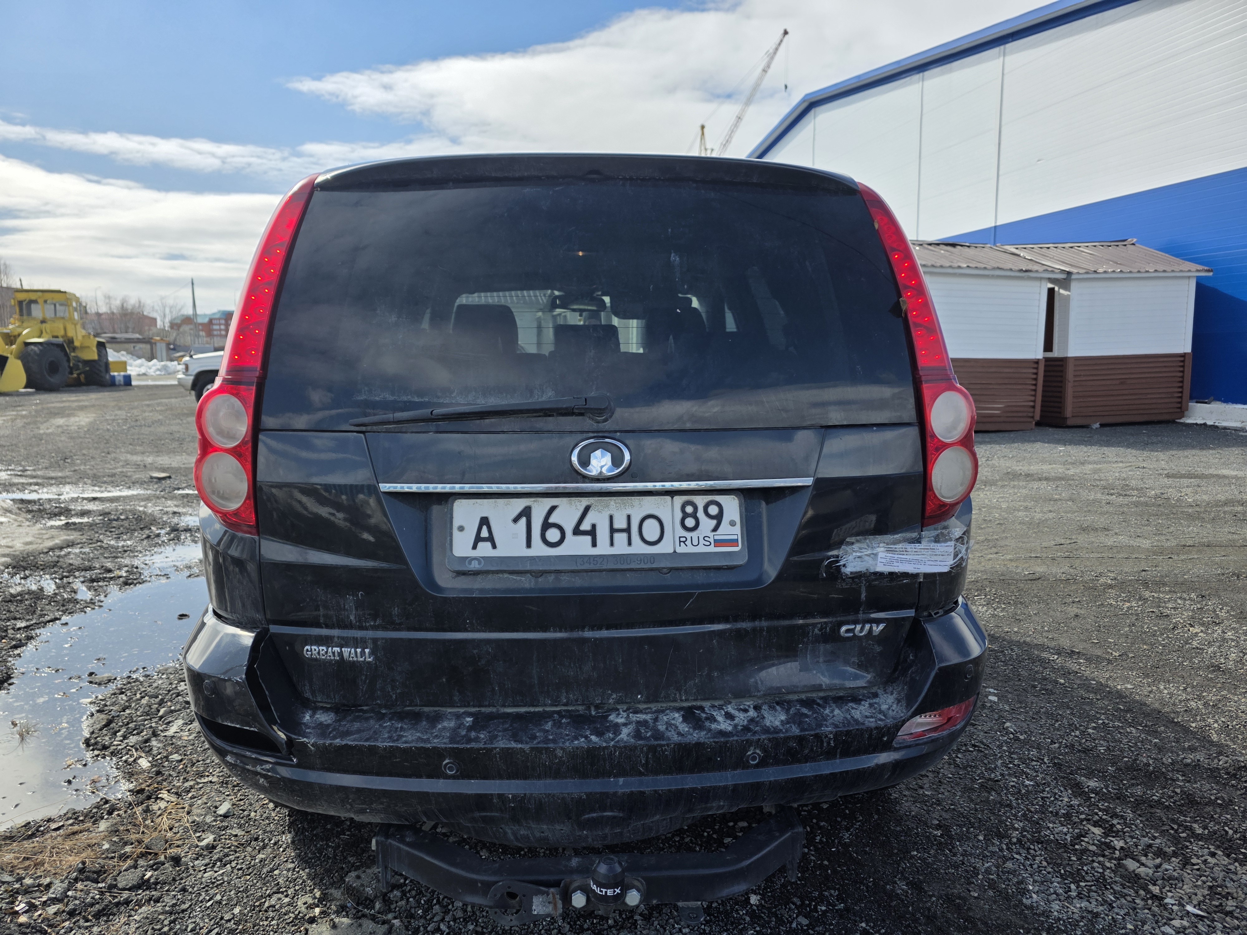 Автомобиль ГрейтВоллСС (Great WallCC) 6461 KM67, г.р.з. А164НО89, VIN Z8PFFEA5XCA027182, черного Цвета. Имущество имеет ограничения на регистрацию. (ключи отсутствуют, техническое состояние не проверялось, пробег не известен). Имущество продается в том виде, в каком оно есть, в случае продажи возврату/обмену не подлежит. За скрытые дефекты имущества Продавец ответственности не несет.