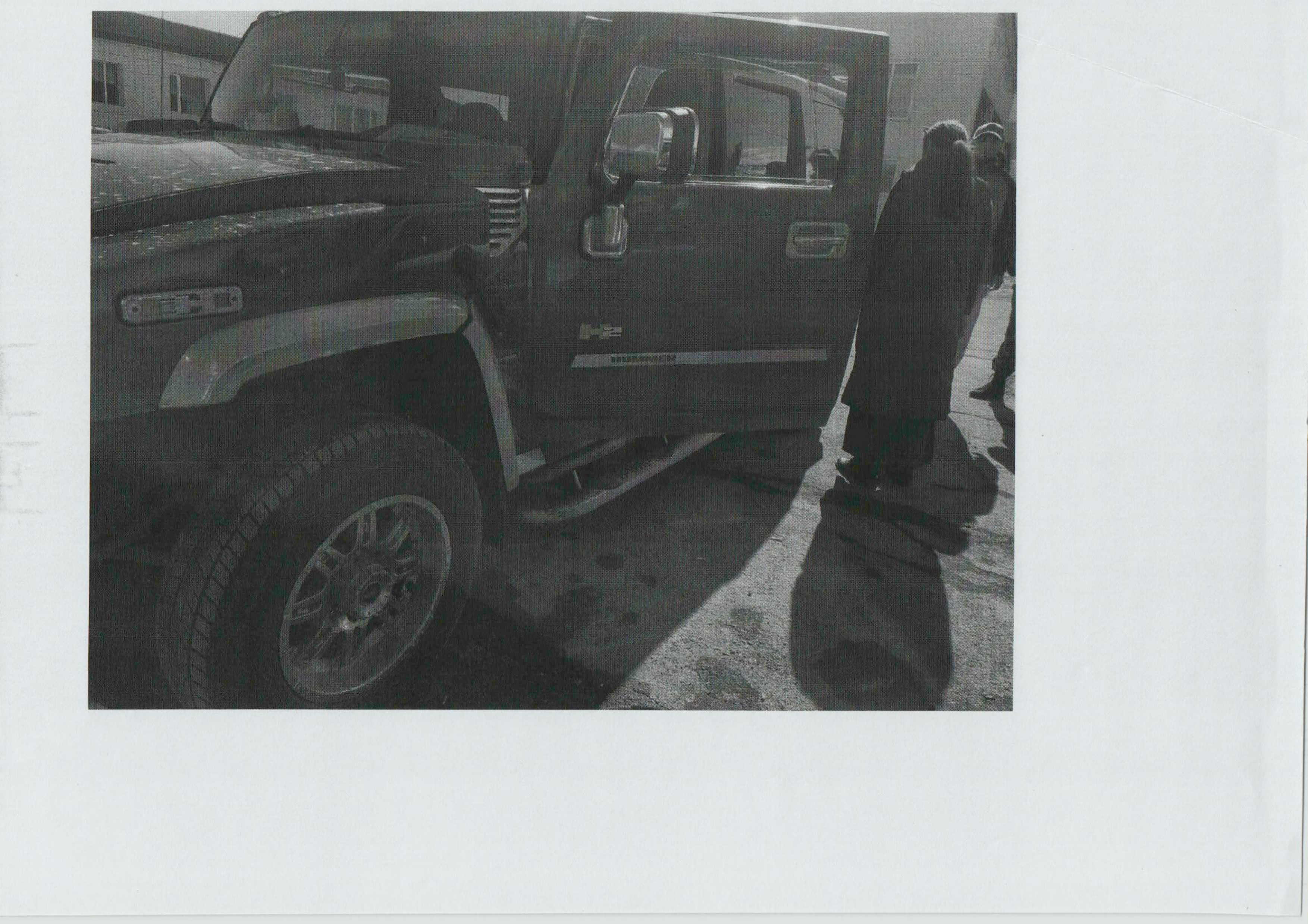 Hummer H2, г/в 2005, г/н А561ВН49