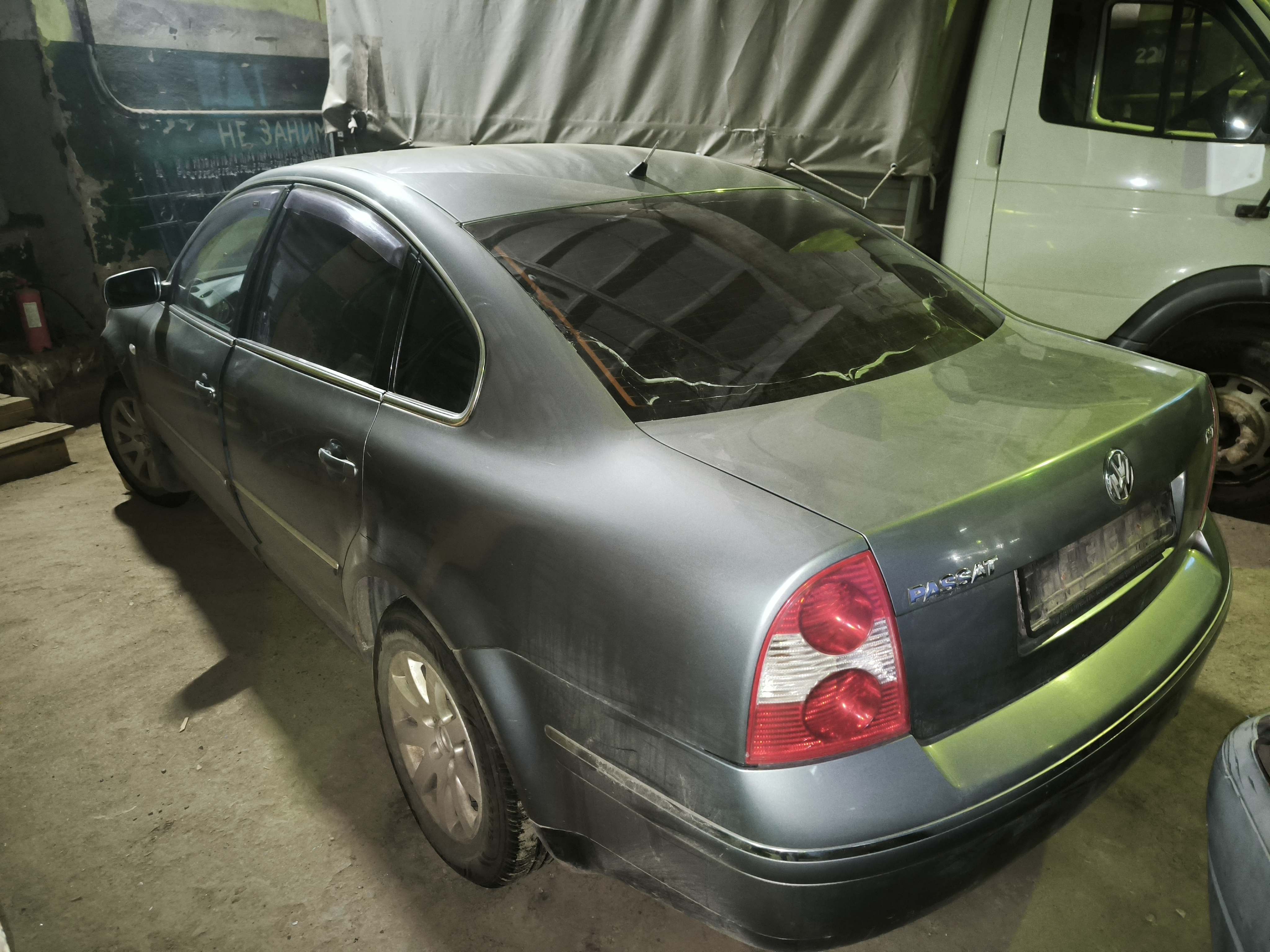 Продажа автомобиля VOLKSWAGEN PASSAT 1.8Т