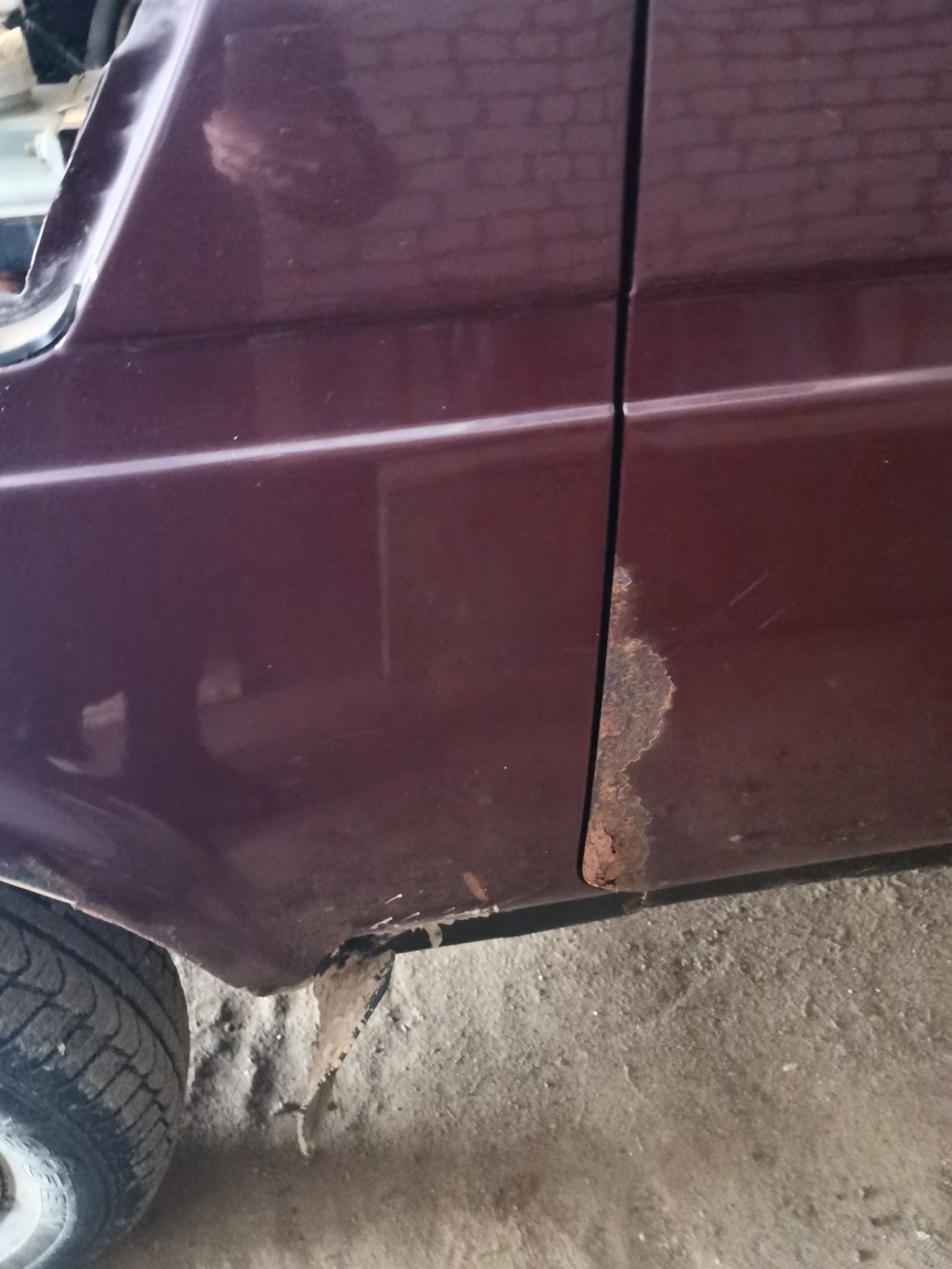 автомобиль Lada 212140, 2013 года выпуска, VIN номер XTА212140D21337, модель, № двигателя 21214, 0005316, шасси № отсутствует, кузов № XTА212140D21337, государственный регистрационный знак С194НР43, цвет: темно-вишневый
