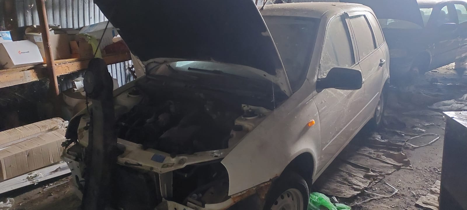 Транспортное средство LADA 111740 LADA KALINA