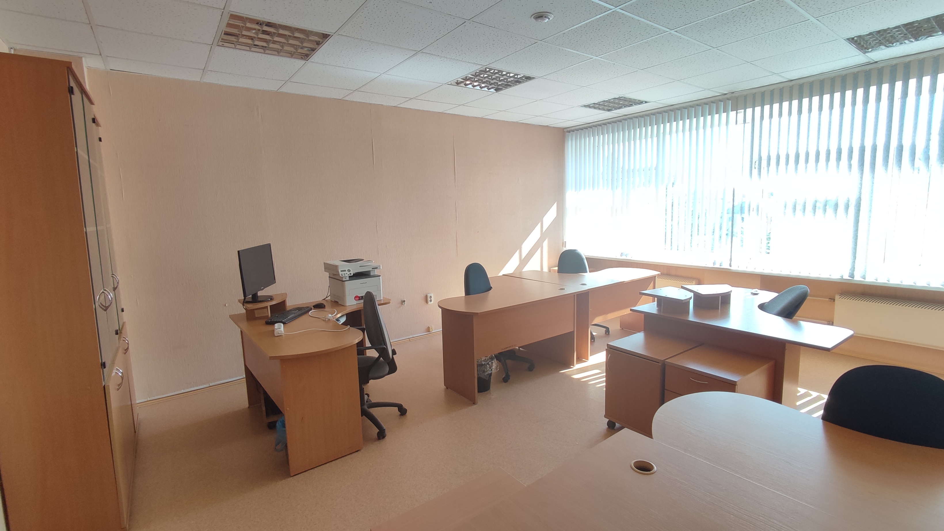 Офис № 507, право субъекта малого предпринимательства и физического лица, не являющегося индивидуальным предпринимателем и применяющего специальный налоговый режим «Налог на профессиональный доход» на заключение договора аренды нежилого помещения в Бизнес-инкубаторе Челябинской области.