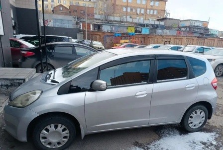 Автомобиль HONDA FIT, г/н В113ТУ124, 2011г.в., № кузова GE6-1549132. Рабочее состояние, и комплектность автомобиля не проверялось. Находится в г. Красноярск, данное имущество обращено в доход государства (Документы, ключи отсутствуют). (135/26)