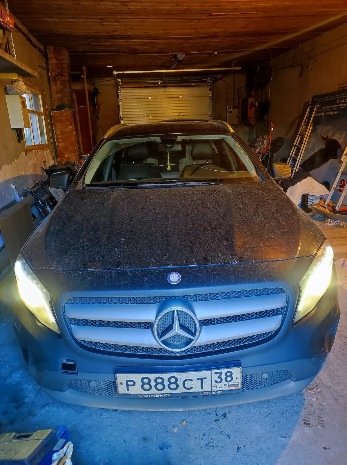 Автотранспортное средство Mercedes-Benz GLA 250 4MATIC, 2015 года выпуска, идентификационный номер (VIN) WDC1569461J121077.