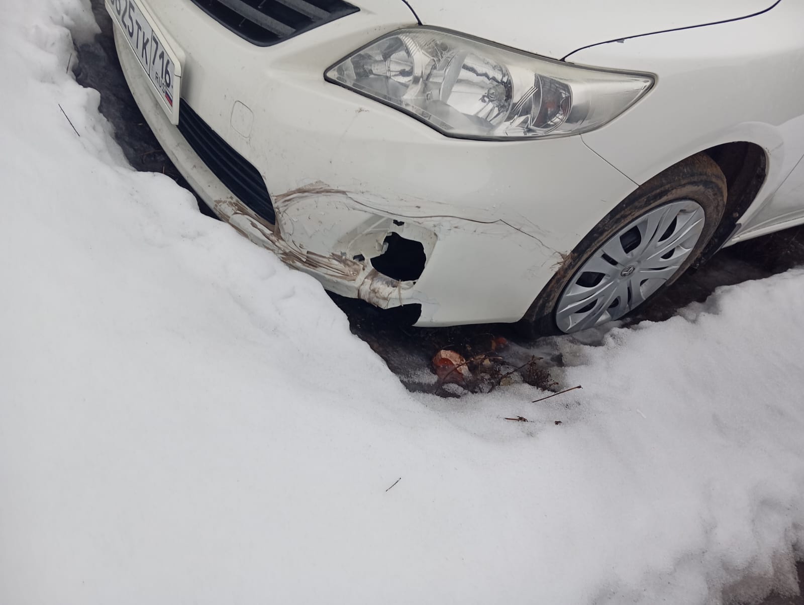 TOYOTA COROLLA, 2012 г.в., г/н О825ТК716, VIN: JTNBV58E00J184367.