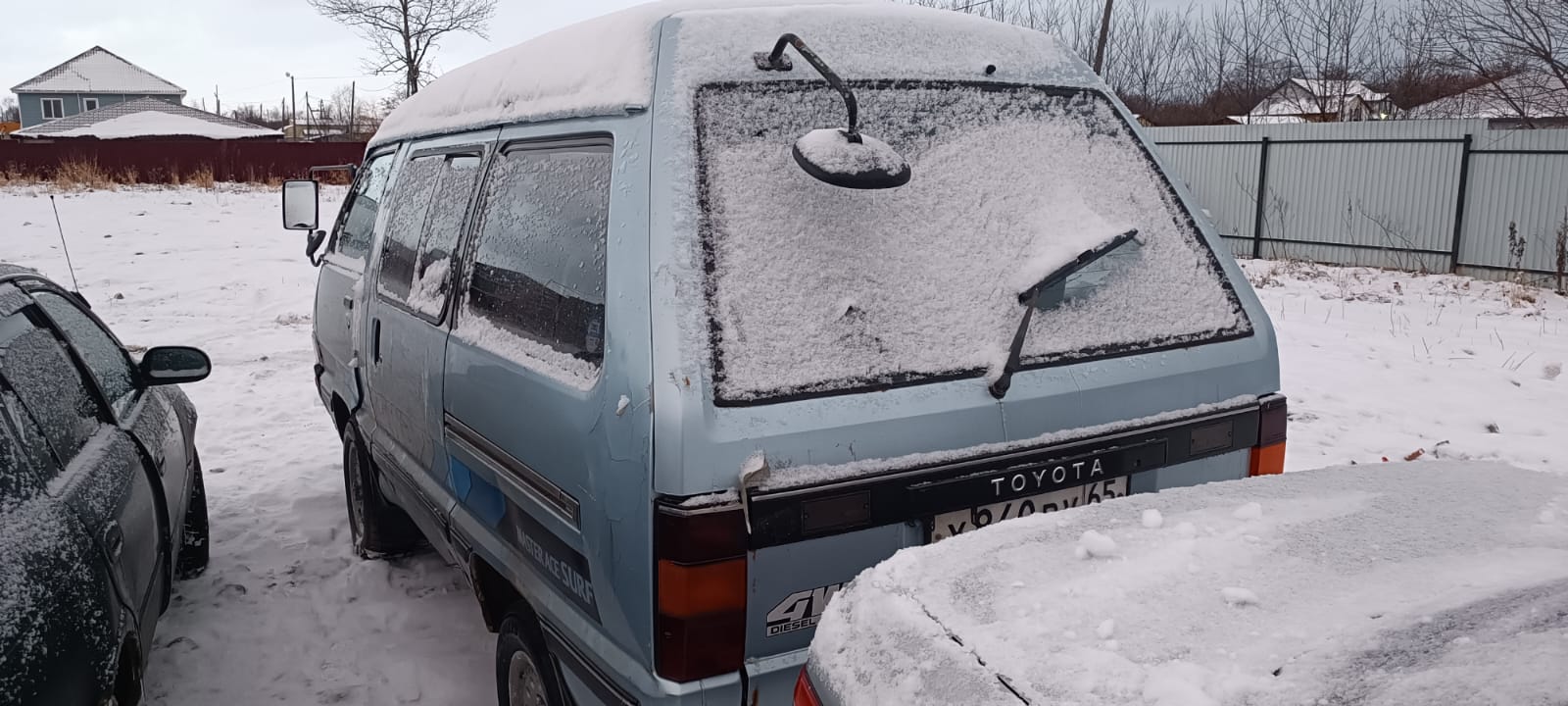 Автомобиль марки “Toyota mater ace surf”, государственный номер Х 840 ВУ 65