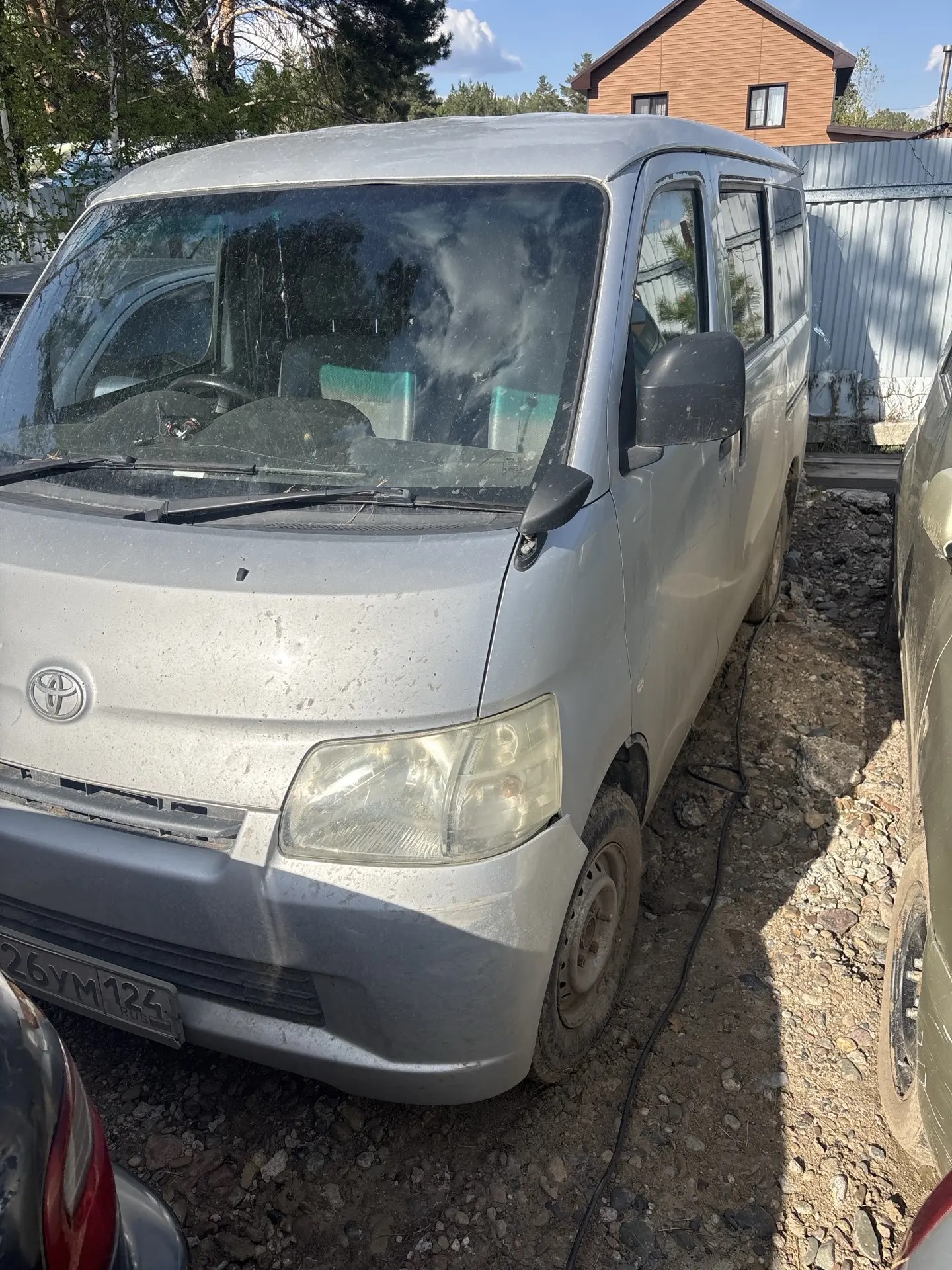 Автомобиль ТОЙОТА ЛИТ АЙС, 2008г.в., г/н У200ВН124, № кузова S402М-0003992 (номера не совпадают), разукомплектован салон (нет сидений, обшивки и т.д)- состояние не проверялась данное имущество обращено в доход государства, (Документы отсутствуют)Находится г. Красноярск