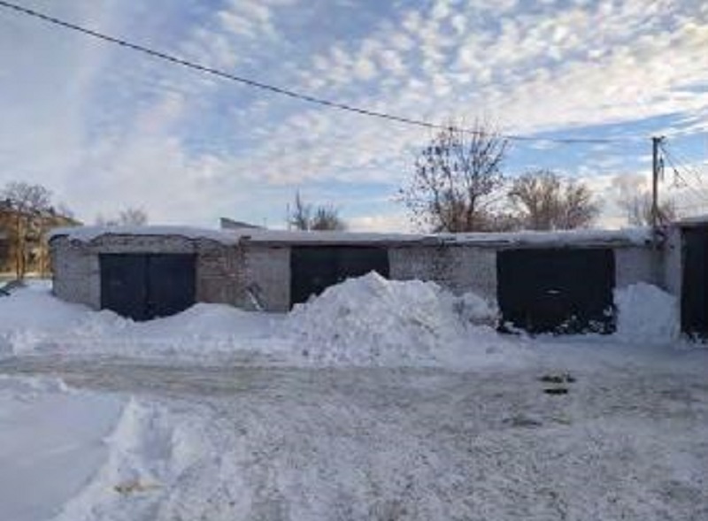 Нежилое помещение первого этажа отдельно стоящего одноэтажного нежилого строения (кадастровый номер 02:55:030157:598), расположенное по адресу: Республика Башкортостан, г. Уфа, Калининский район, ул. Интернациональная, напротив дома № 103 (четная сторона), гаражный бокс № 6