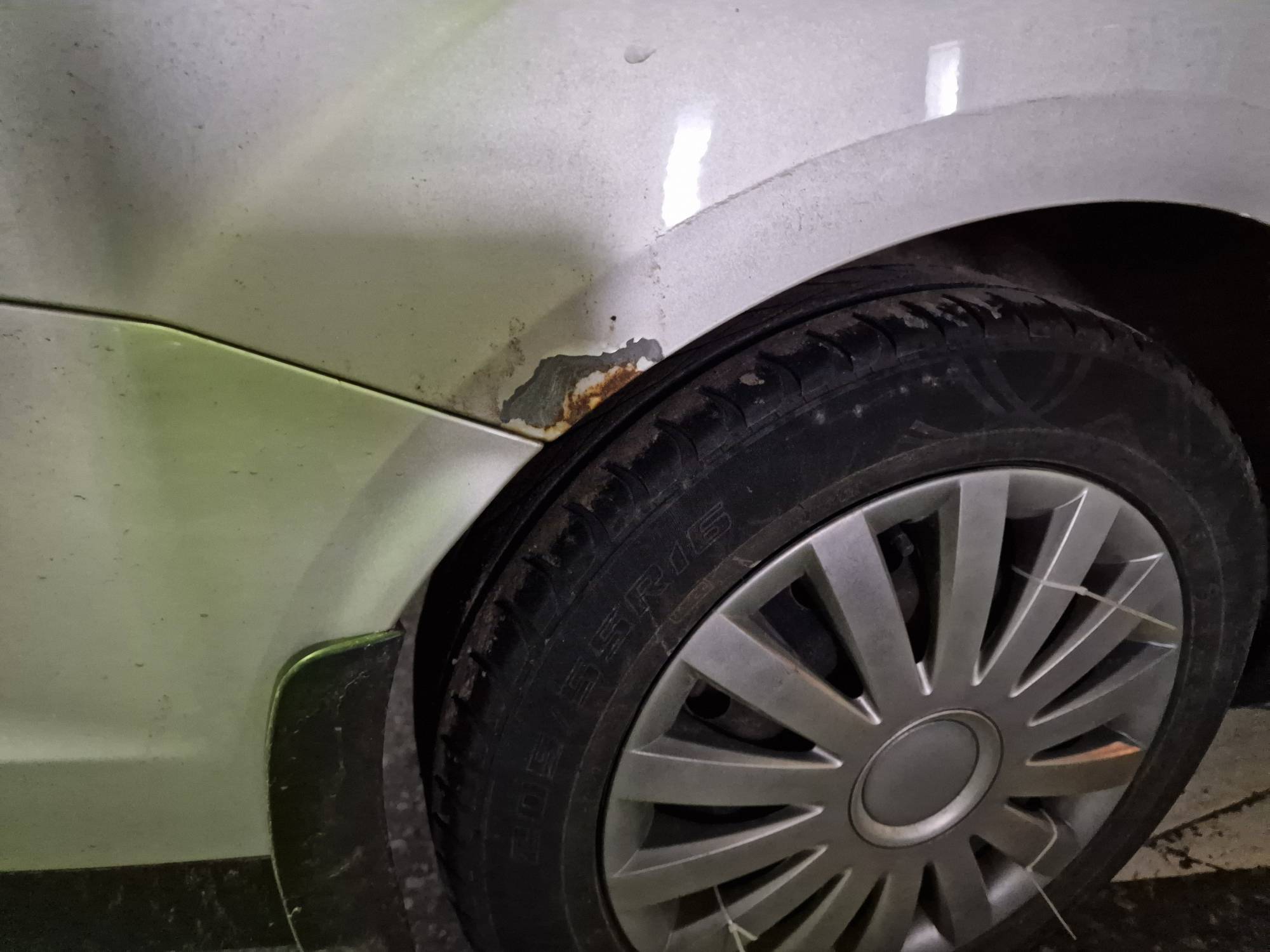 Высвобождаемое движимое военное имущество (автотранспортное средство)
