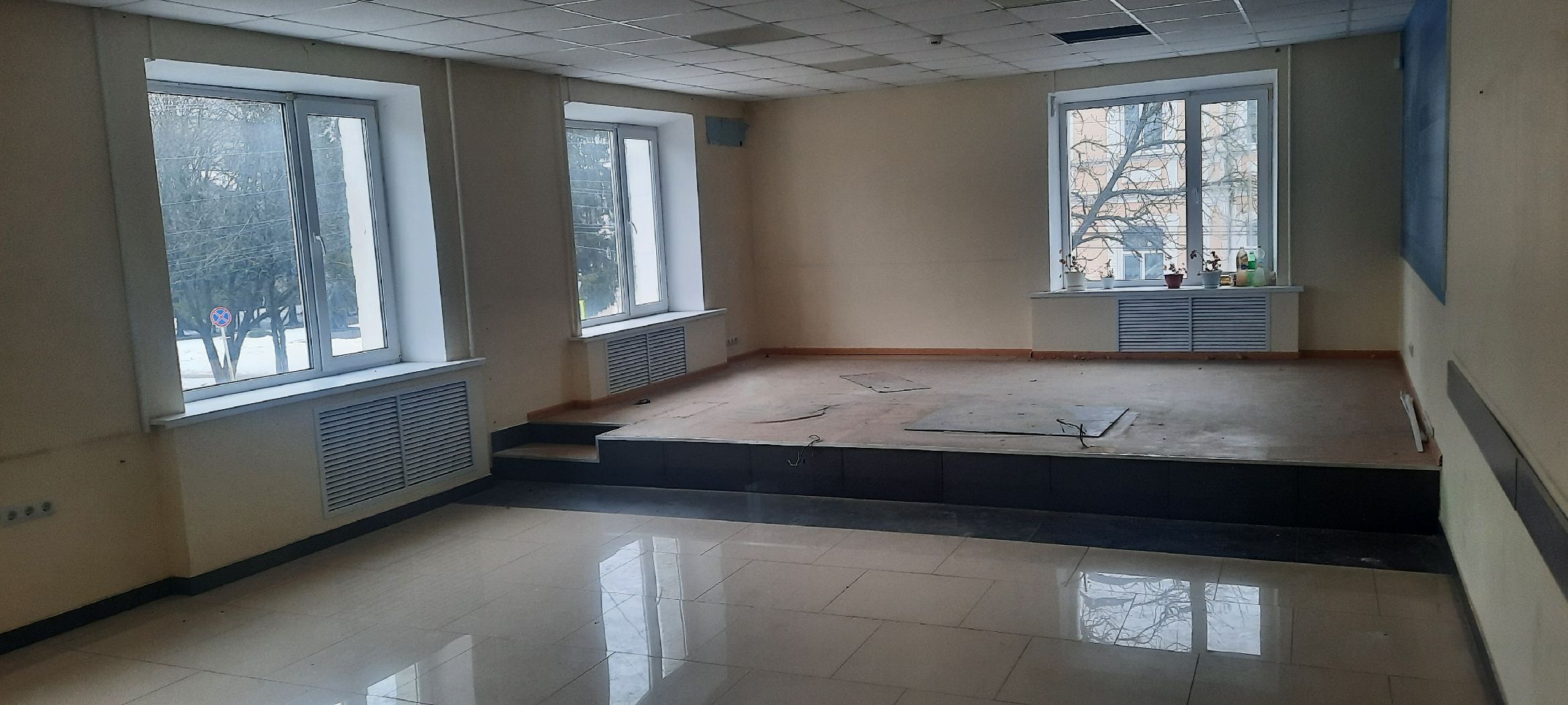 Нежилое помещение с кадастровым номером 32:26:0921103:861, площадью 58 кв.м, по адресу: Брянская область, муниципальный район Трубчевский, городское поселение Трубчевское, город Трубчевск, ул. Советская, д. 55
