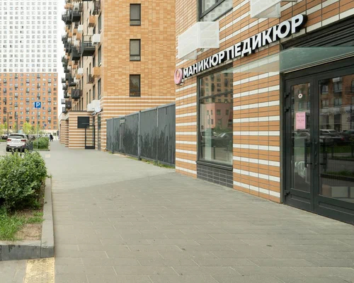 Машино-место пл.15кв.м по адресу: Российская Федерация, город Москва, вн.тер.г. муниципальный округ Южное Бутово, улица Поляны, дом 5А, корпус 2, машино-место 142, к/н 77:06:0011011:14020