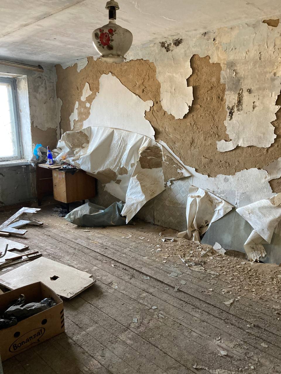 Право на заключение договора аренды объекта недвижимости, являющегося муниципальной собственностью, расположенного по адресу: 1,75 км. северо-западнее п.г.т. Атамановка (16,8 кв.м.)