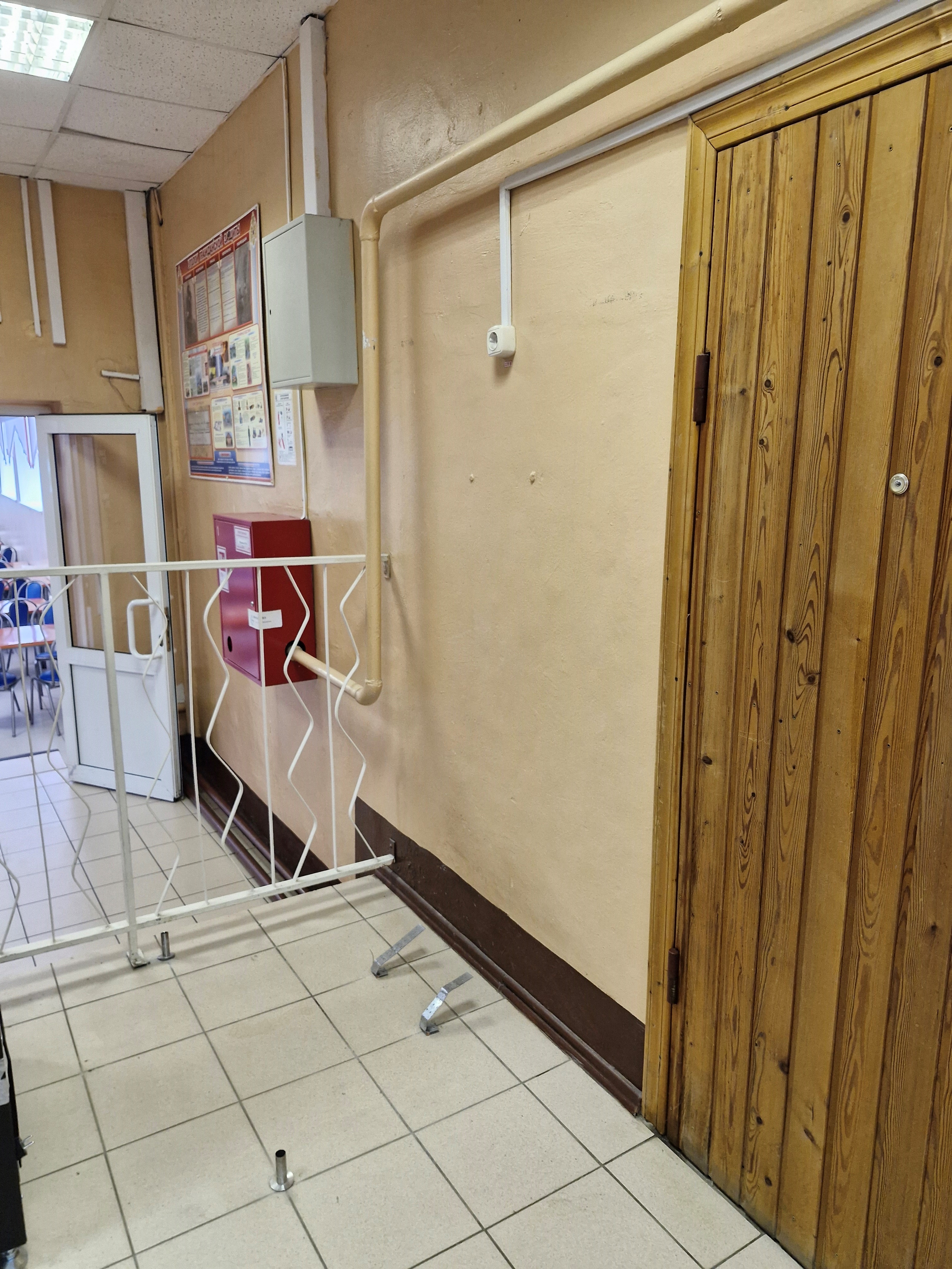Право заключения договора аренды части нежилого помещения, общей площадью 1,0 кв.м, (часть позиции 8 на поэтажном плане 1 этажа), расположенного по адресу: г. Рязань, Касимовское шоссе, д. 38б