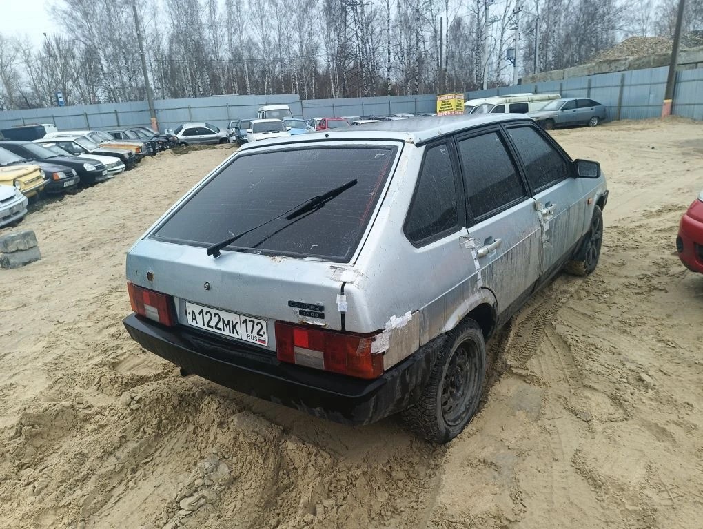 Автомобиль ВАЗ 21093 с г.р.з. А122МК172, г.в. 1997, VIN XTA210930W2195521 (ключи и документы отсутствуют, техническое состояние не проверялось, пробег не известен). Имущество продается в том виде, в каком оно есть, в случае продажи возврату/обмену не подлежит. За скрытые дефекты имущества Продавец ответственности не несет.