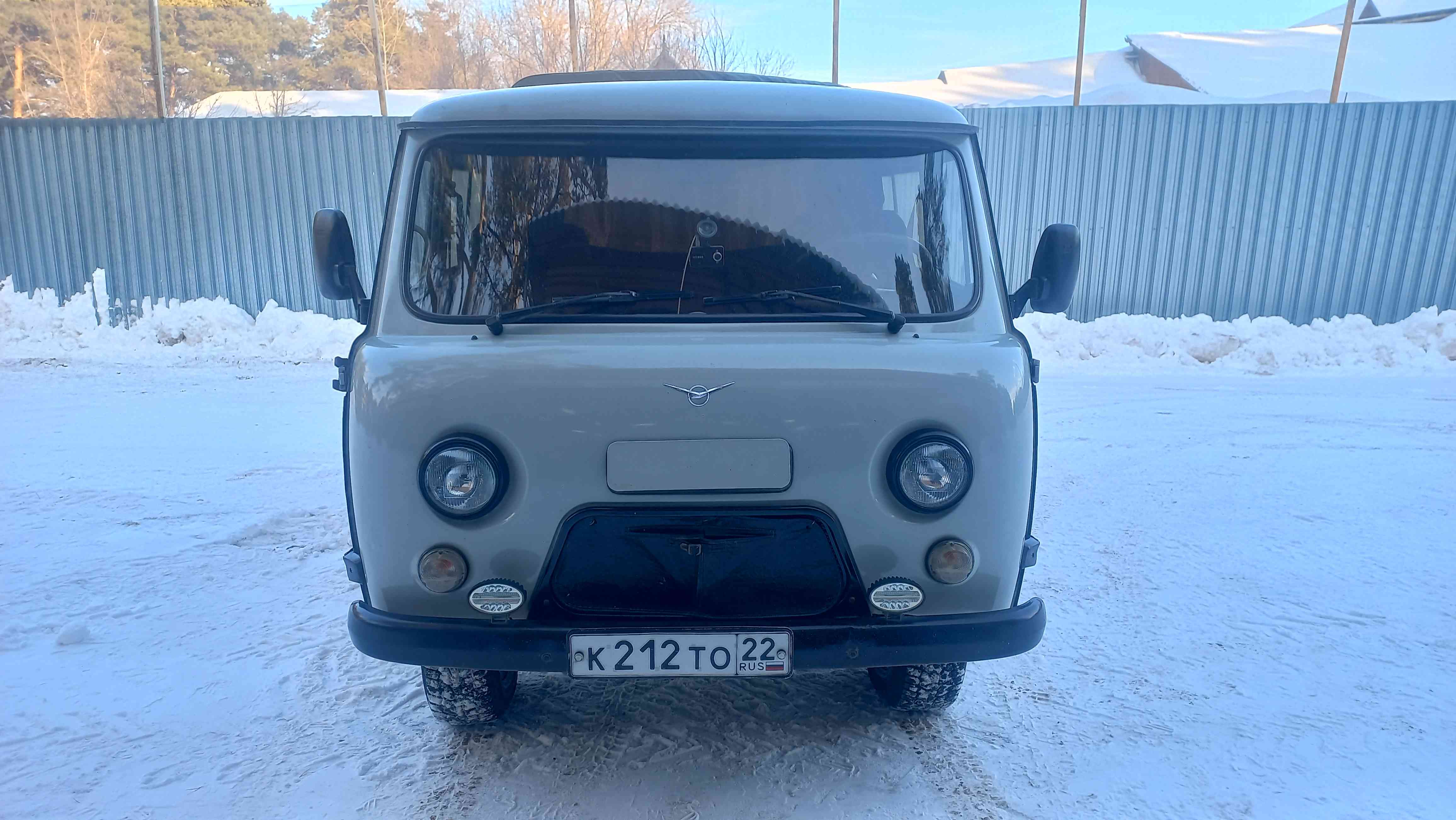 УАЗ-390945