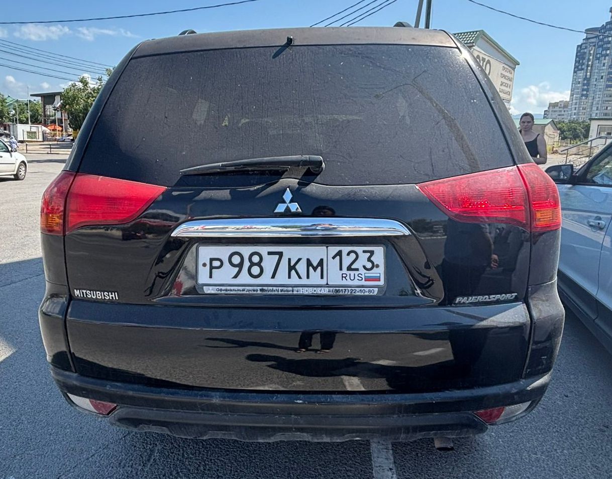 (повт) Д-к Ганеев М.Б. А/м MITSUBISHI PAJERO SPORT 3.0, г/в 2010, г/н Р987КМ123, VIN MMCGYKH60BFZ03577. Обременение:арест, н/ц 1 126 162,45 руб., з-к 225 232,00 руб., ш/а 11 261,00 руб.