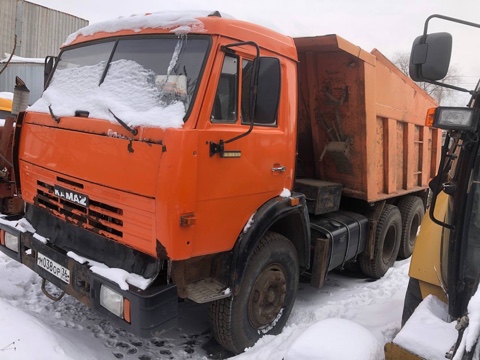 Грузовой самосвал