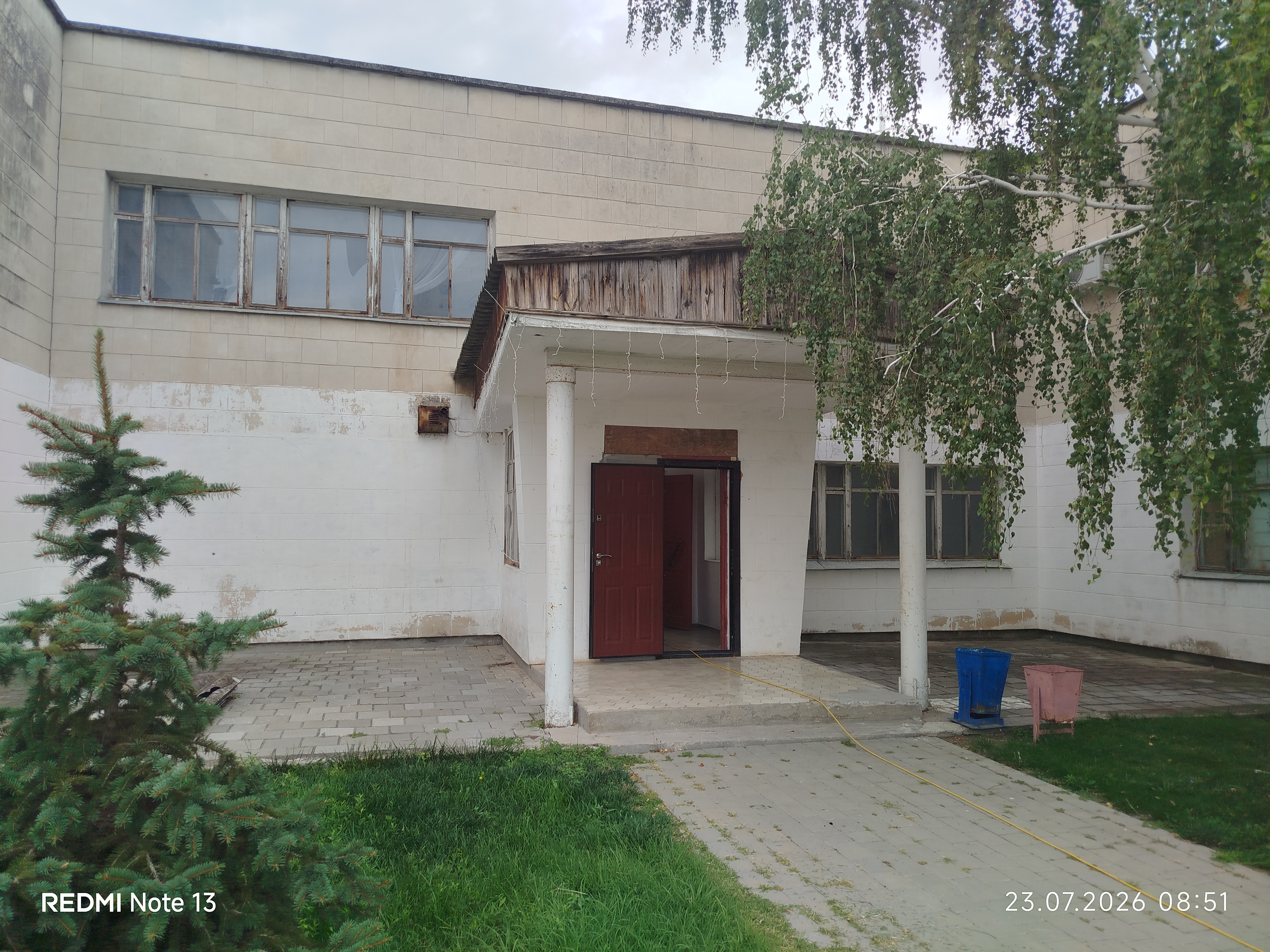 Недвижимое имущество – нежилое помещение с кадастровым номером: 90:13:120502:237