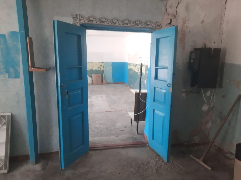 Нежилое строение (склад), площадью 189,2 кв.м., расположенное по адресу: Республика Крым, Нижнегорский район, с. Ломоносово, ул. Пушкина, д. 14а, с кадастровым номером 90:08:050201:71