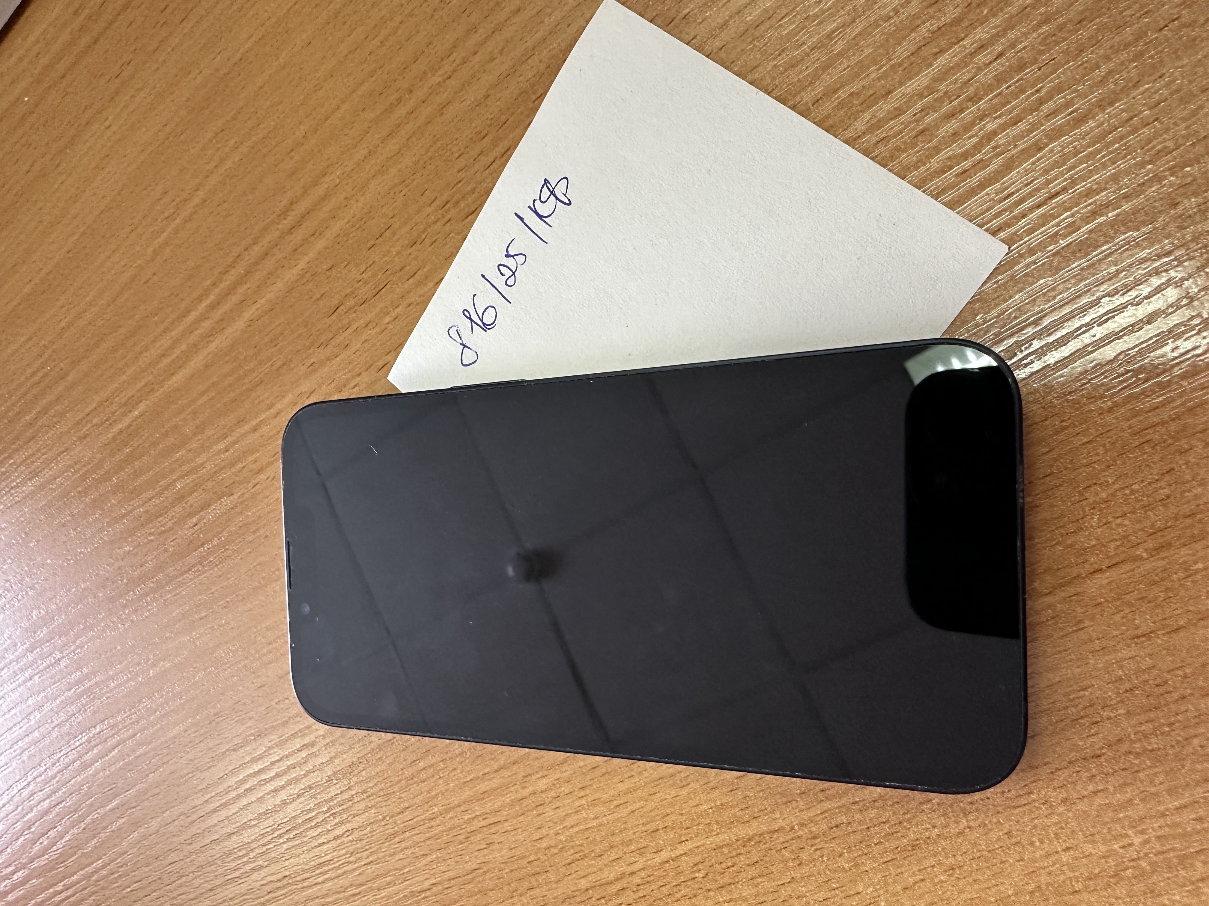Сотовые телефоны: iPhone 13 (1 шт.), Iphone 13 (1 шт.), iPhone (модель iPhone 13) (1 шт.), iPhone 15Pro (1 шт.), iPhone 15 Pro (1 шт.) (годные остатки)