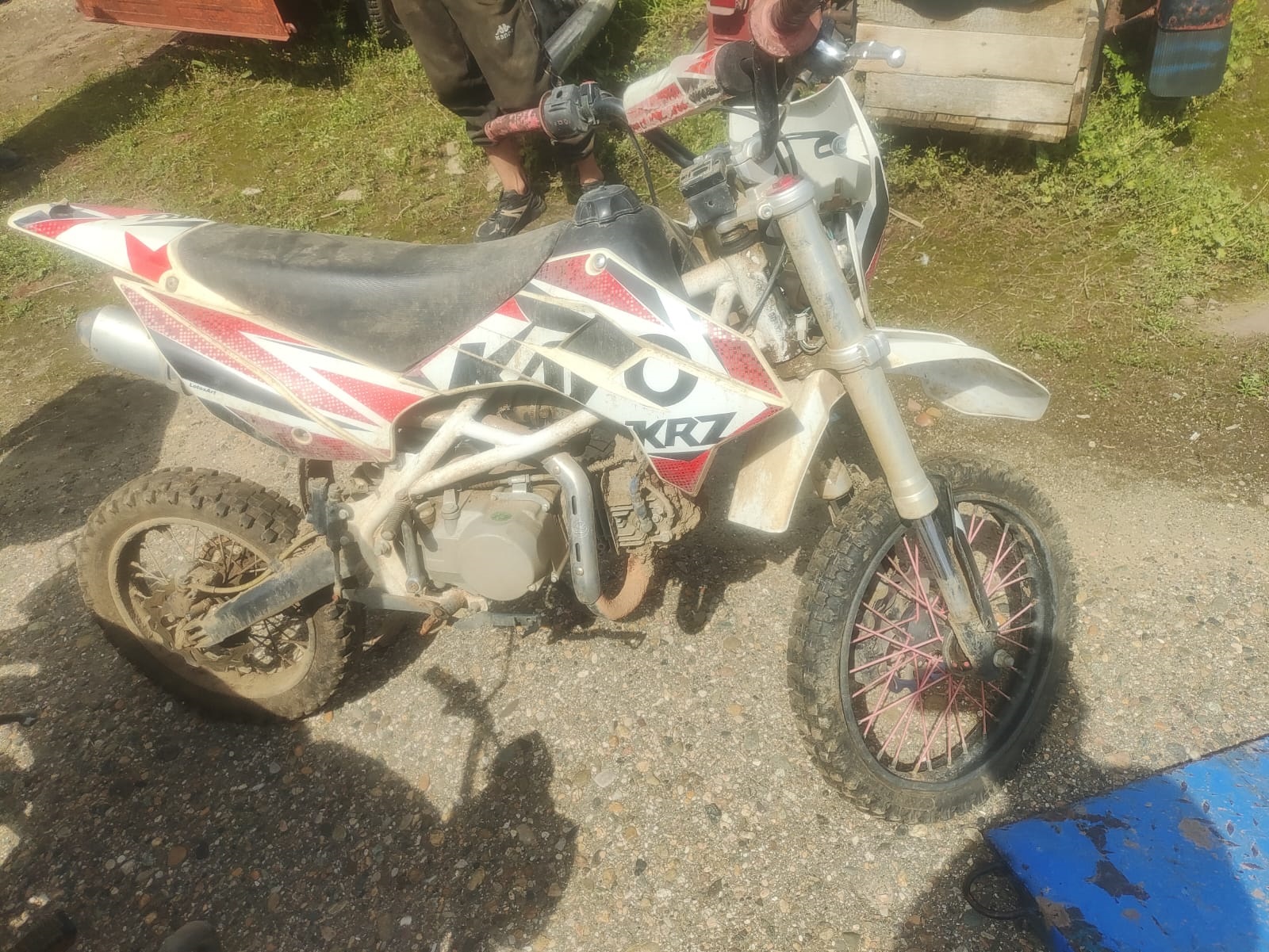 Мотоцикл марки "KAYO BASIC YX140 17/14 KRZ"