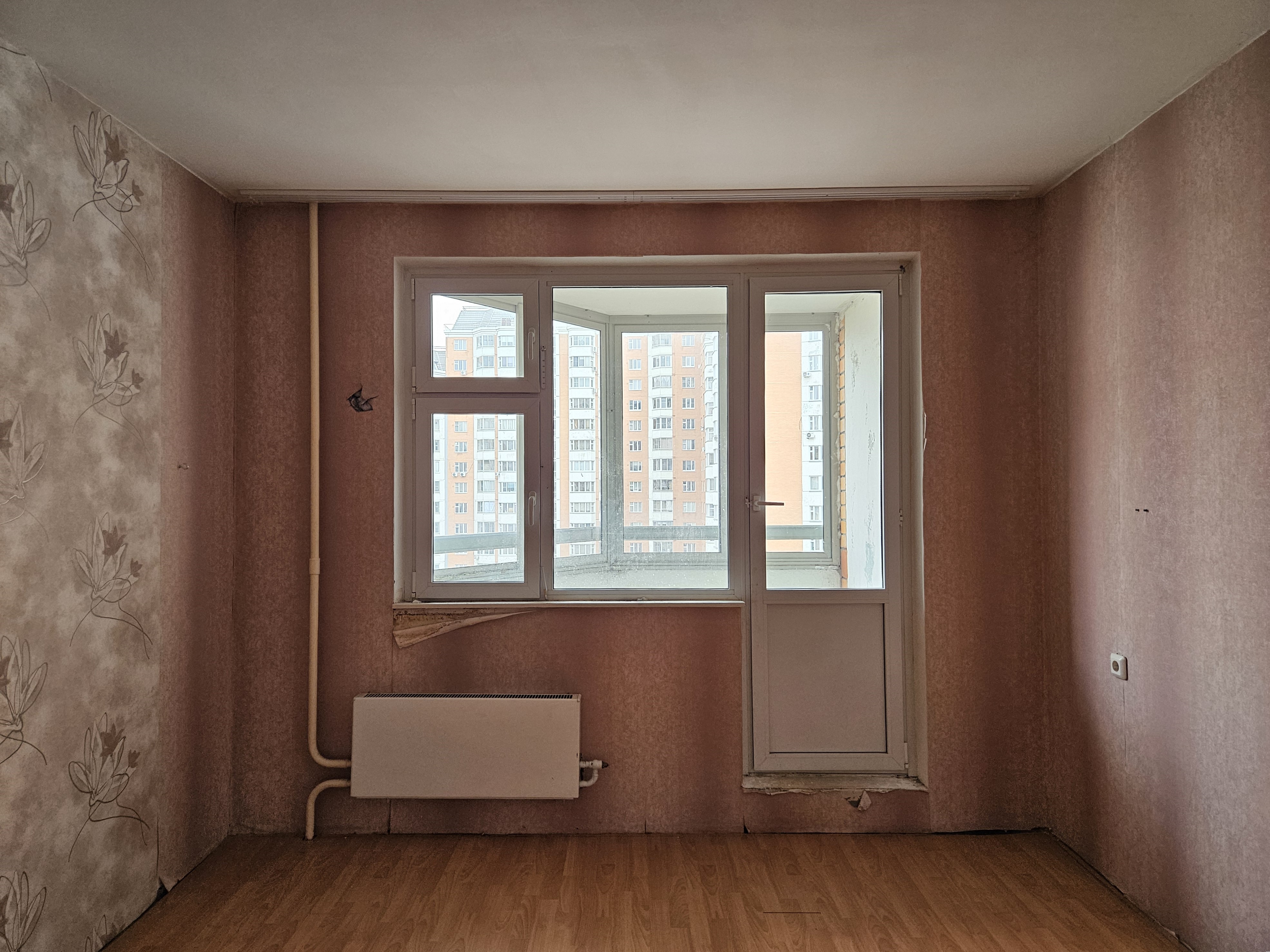 Продажа имущества, находящегося в собственности города Москвы: жилое помещение по адресу: д. Голубое, ул. Родниковая, корп. 5, кв. 98, общей площадью 81,3 кв. м (Этаж № 10), кадастровый номер: 50:09:0070106:3536