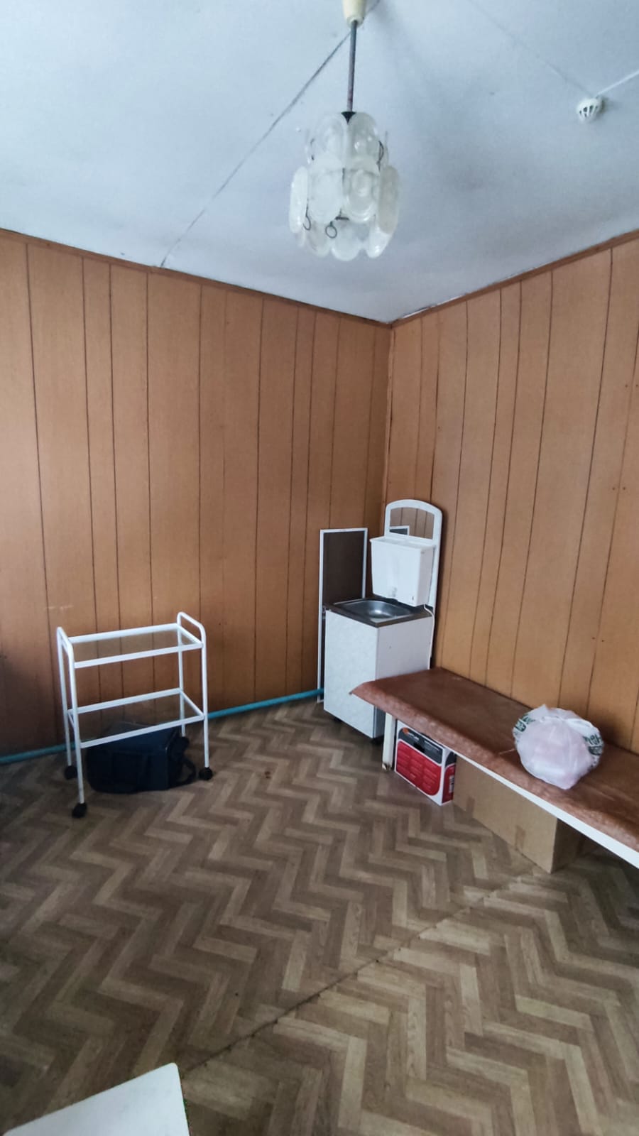 Помещение  56,5 кв.м, расположенное по адресу: Курская область, Курский район, д. Верхняя Медведица, помещение II