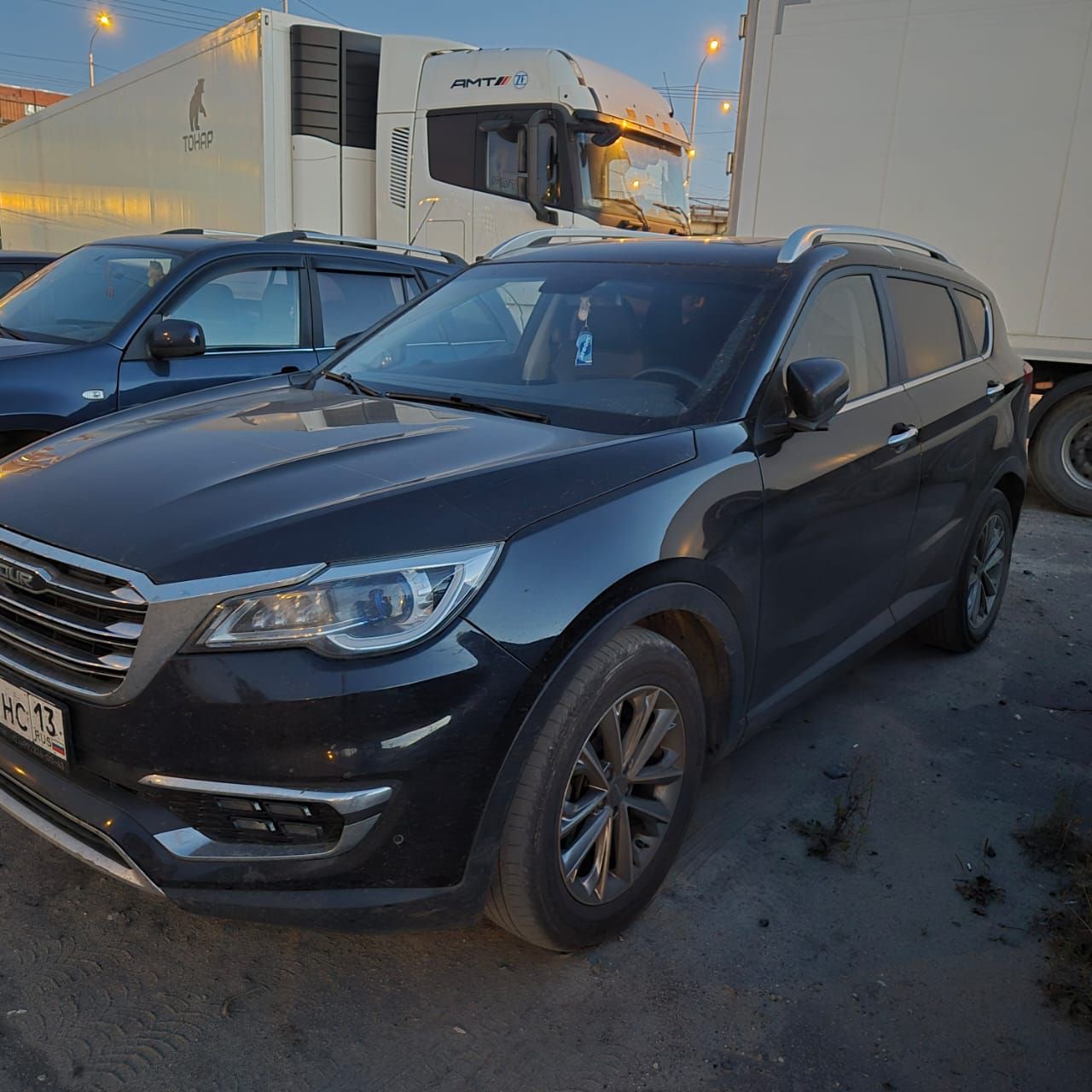 Легковой универсал JETOUR X70, 2023 г.в., г/н М344НС13, цвет черный, VIN: LVUDB21B9PF035323