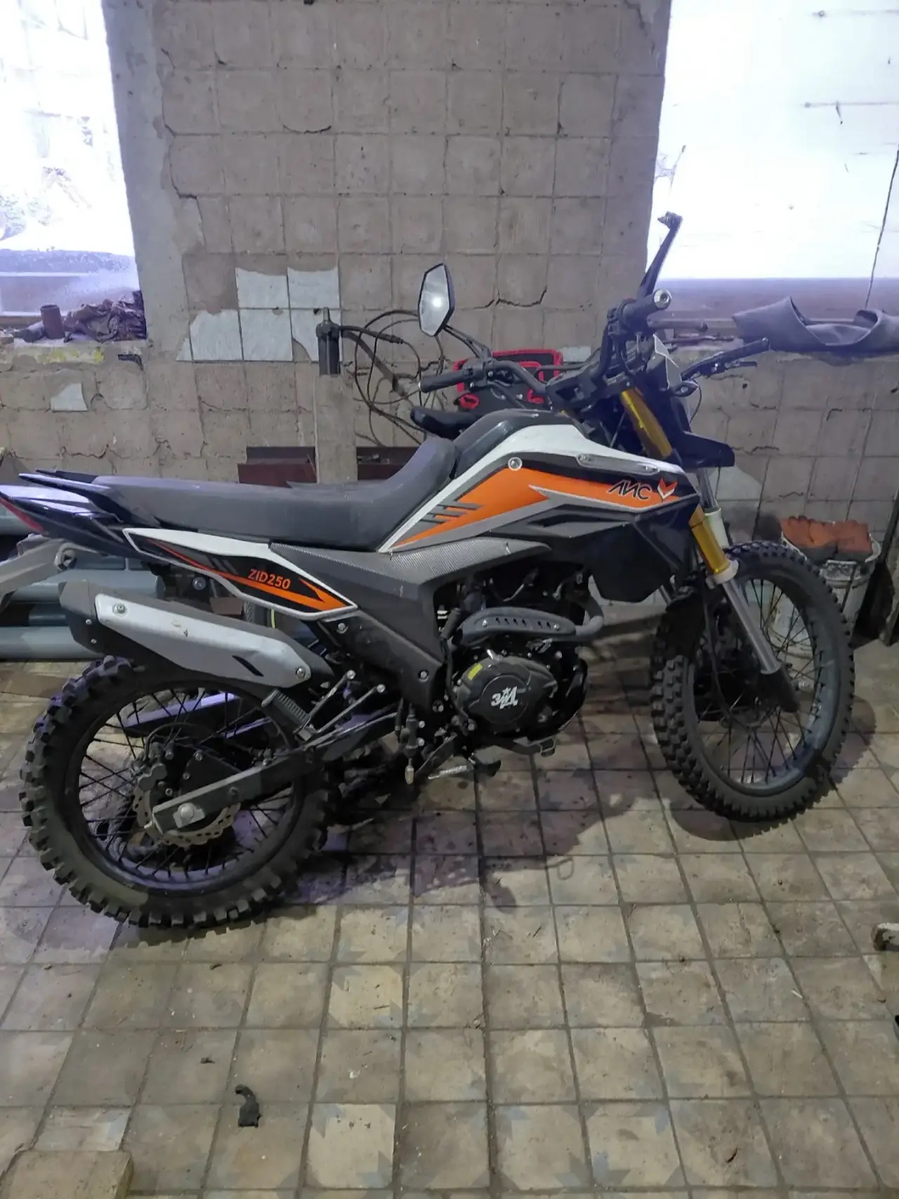 Мотоцикл ZID250, без г.р.з., VIN X1SM51031NC033035, шасси (рама) № X1SM51031NC033035, 1 шт. + Мотоцикл RACER Panther 250, 2023 г.в., без г.р.з., номер шасси (рама) Z9RM35734P0602247, 1 шт. + Автомобиль ВАЗ-2107, 1991 г.в., г.р.з. Е637НХ29, VIN XTA210700N0664961, 1шт. Единый лот. Реализация по прямому назначению. Сопроводительные документы отсутствуют.