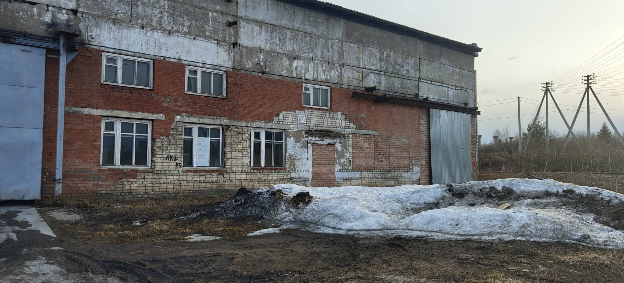 (№30-19-26/2) Ламинированная фанера, толщина=27 Сорт=1/3гл, Грамматура=220; Формат=1250*2500; Марка=ФЛФ; Листов в пачке=14; Остаток КБМ=48,421. Количество=41 упаковка.