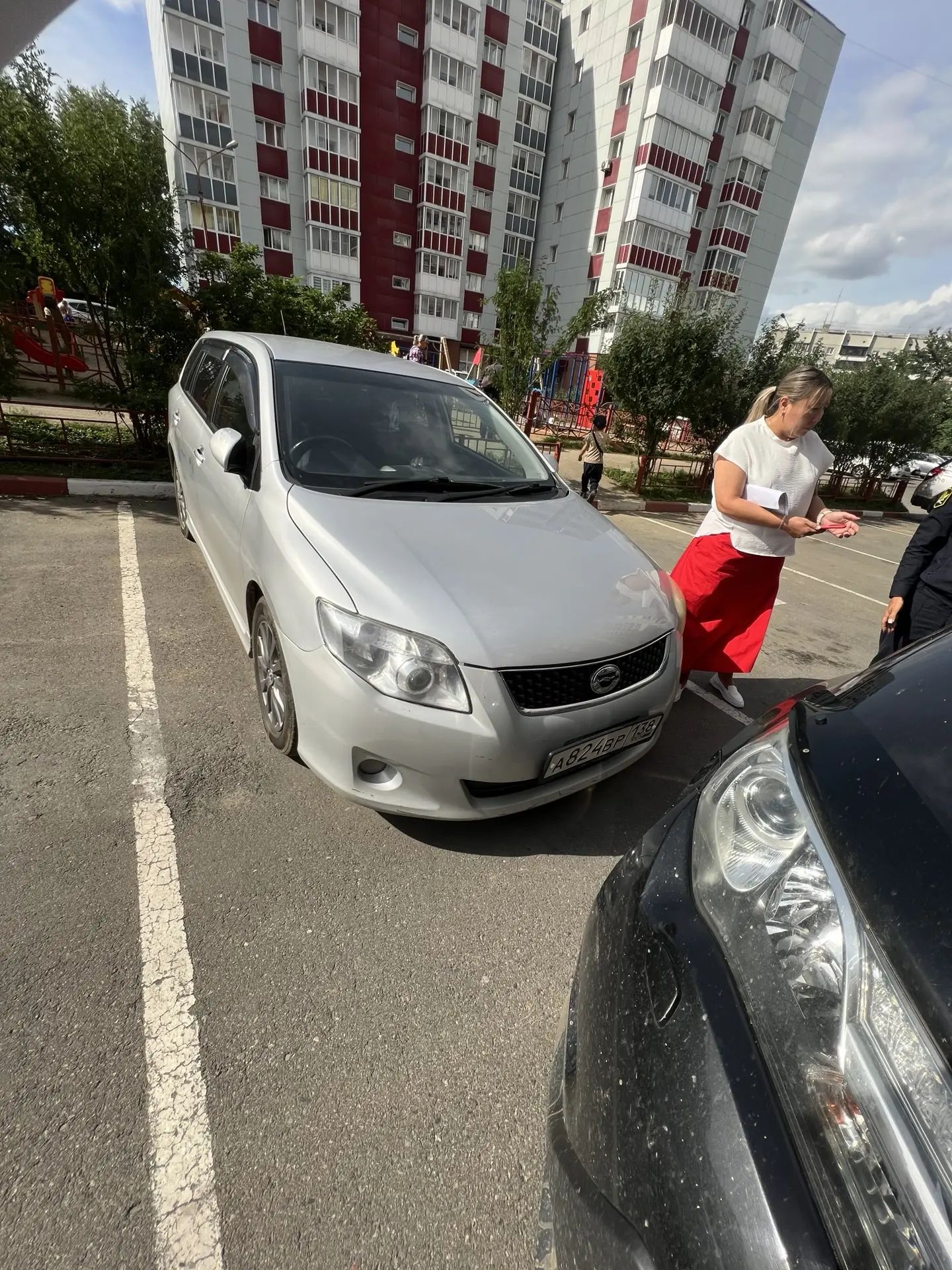 Автотранспортное средство Toyota Corolla Fielder, 2011 года выпуска, номер кузова (прицепа) ZRE1449011562.