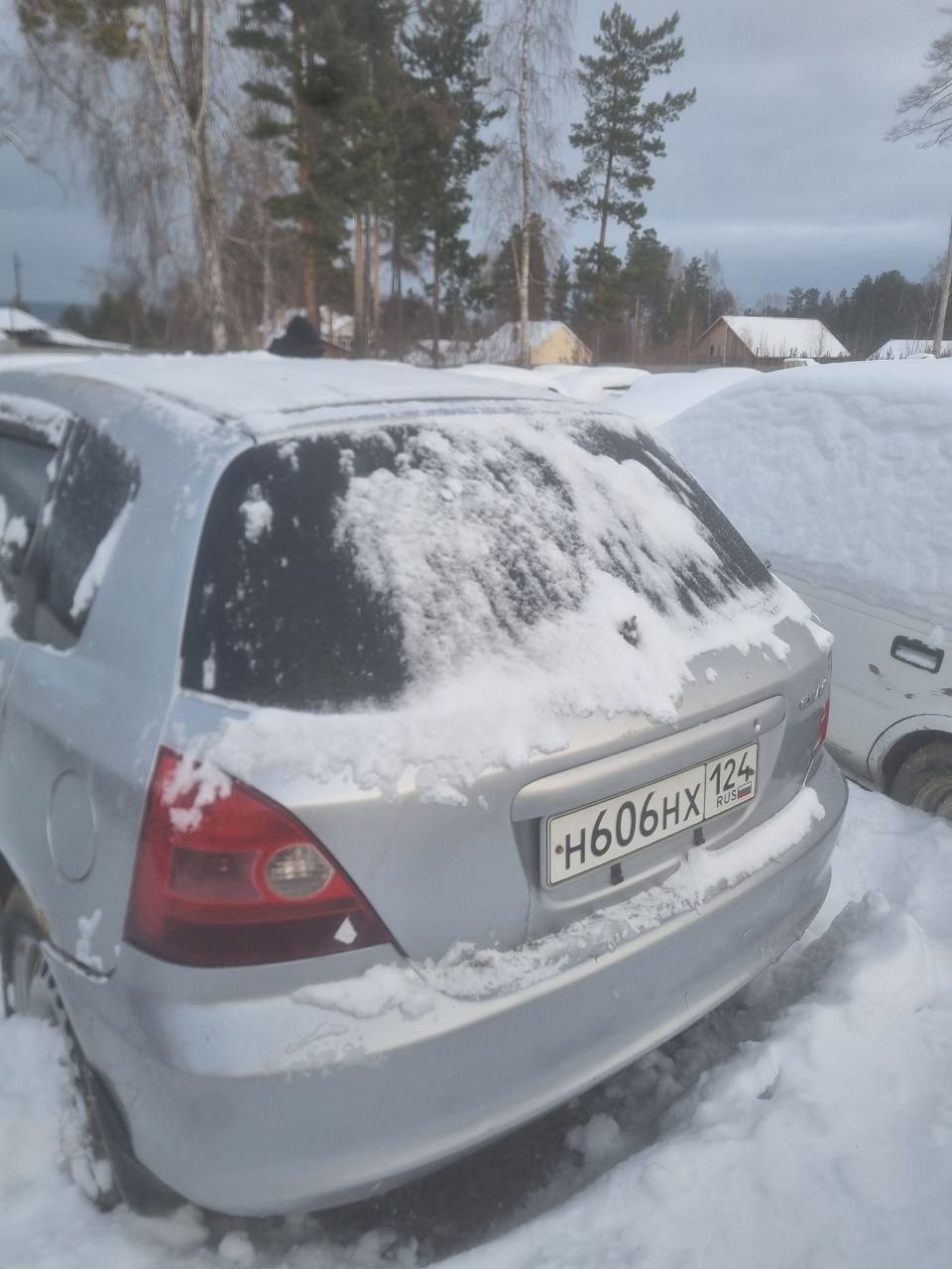 Автомобиль HONDA CIVIC, г/н Н606НХ124, 2000 г.в., кузов № EU 11006418 , двигатель №3609923, цвет серый, комплектность и состояние не проверялась данное имущество обращено в доход государства, находится в Богучанском районе (Документы отсутствуют)